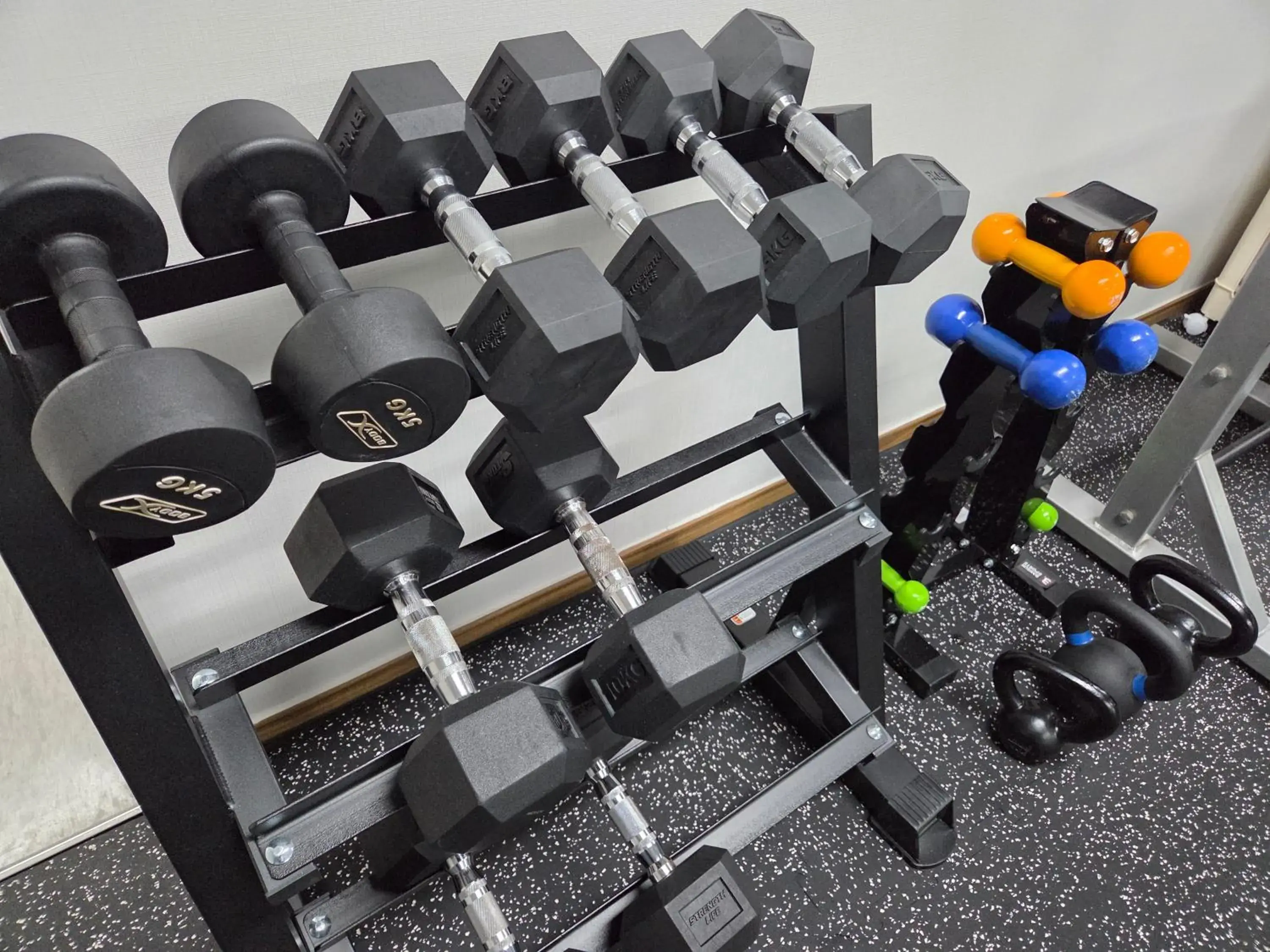 Fitness centre/facilities in Ramada by Wyndham Jeju City Hall Fitness centre/facilities in Ramada by Wyndham Jeju City Hall