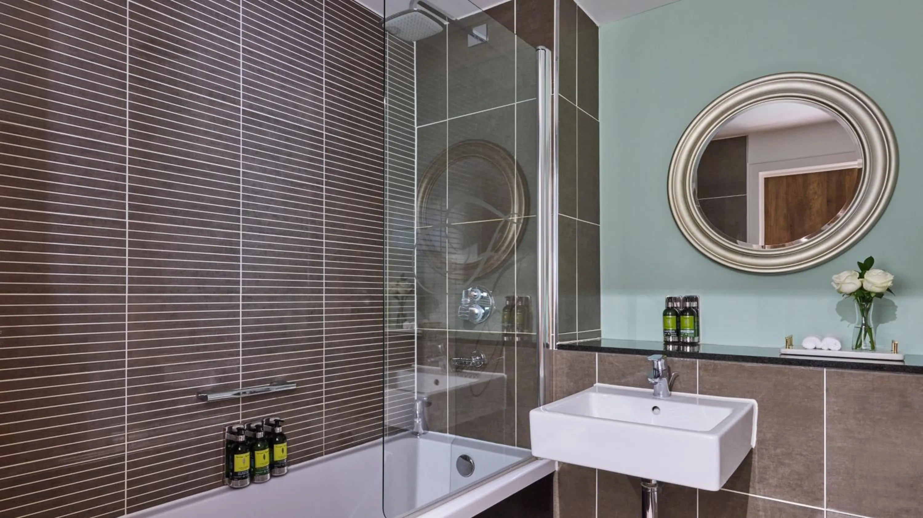 Bathroom in Fraser Suites Glasgow