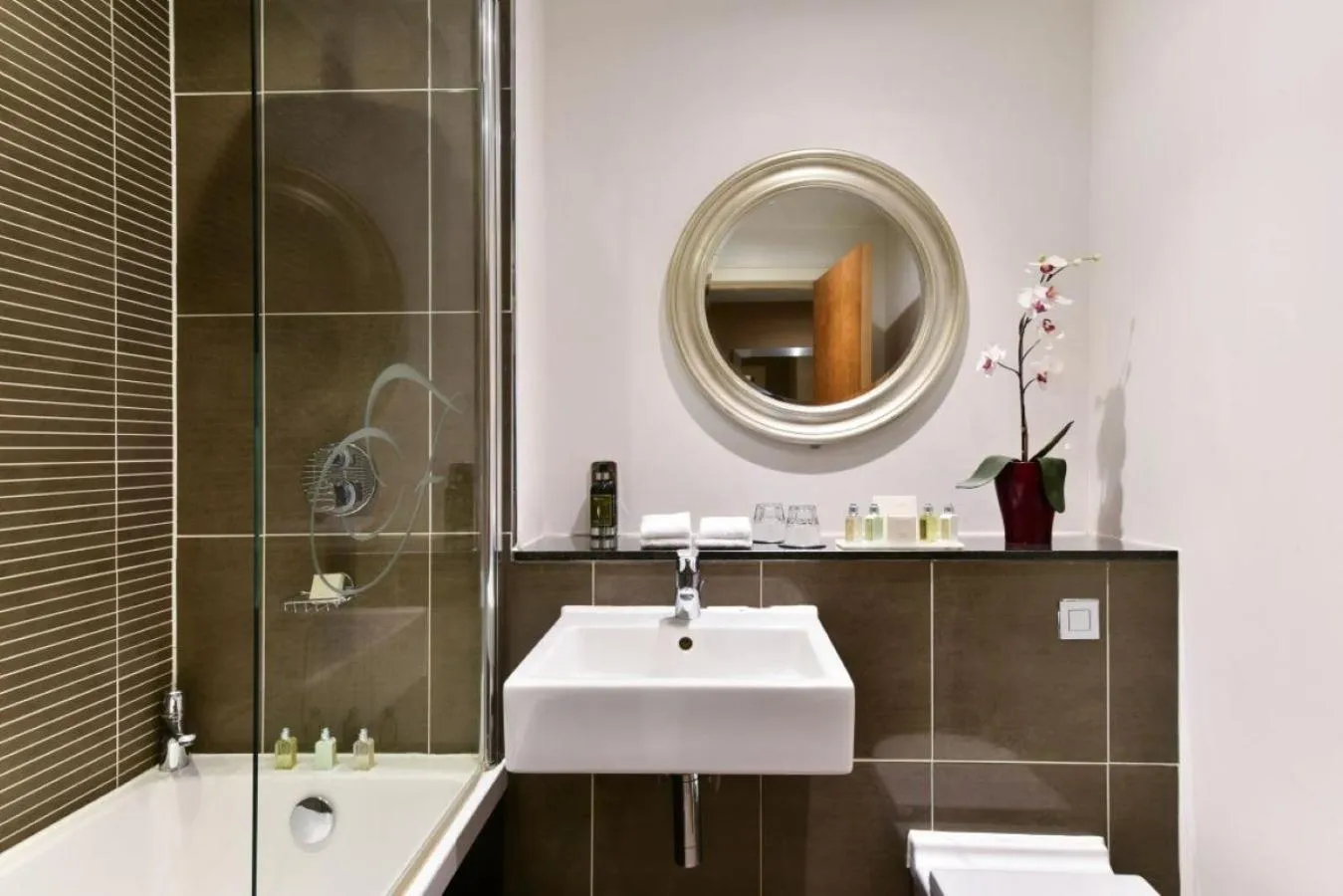 Bathroom in Fraser Suites Glasgow