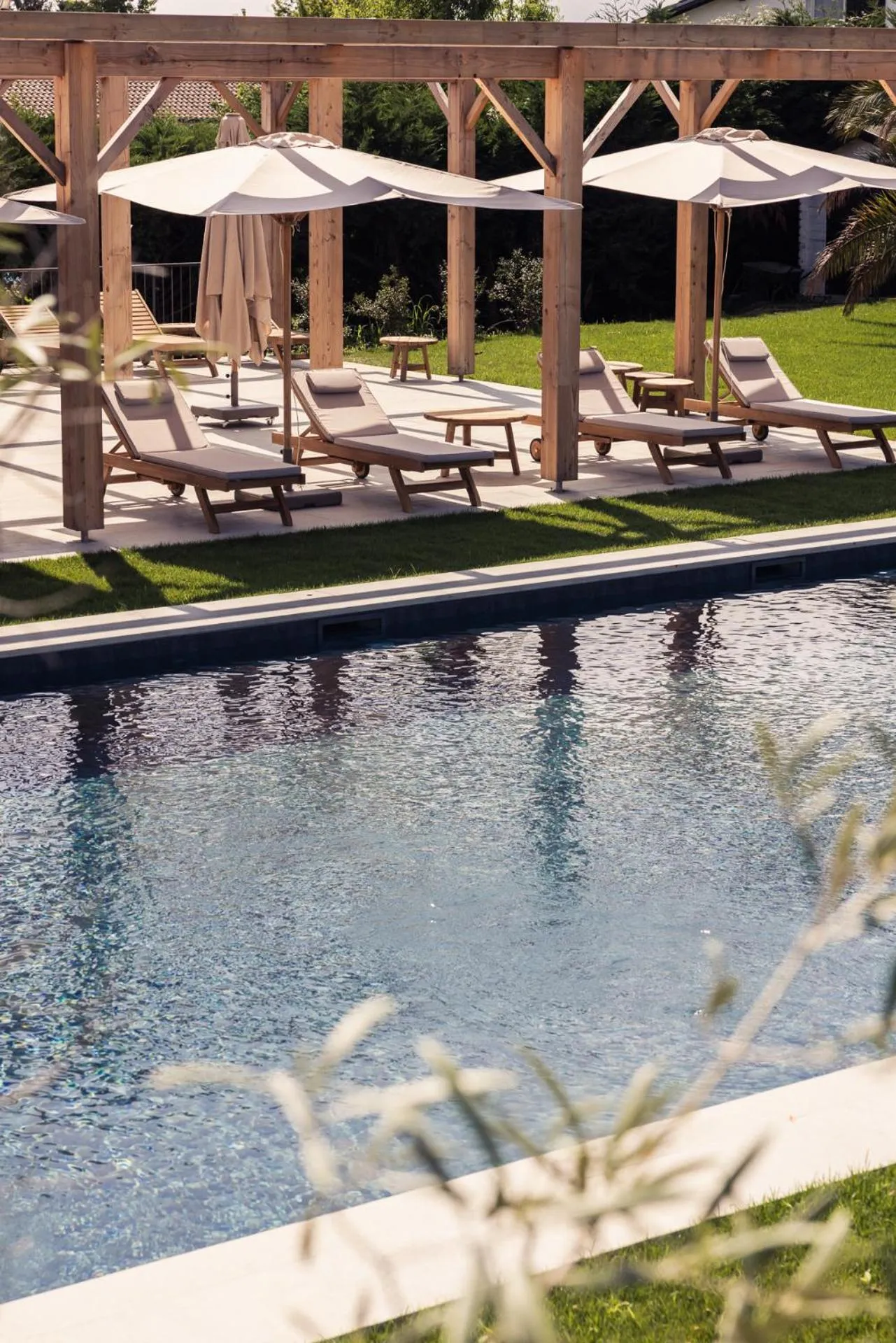 Day in Hôtel INDARRA & SPA - Piscine