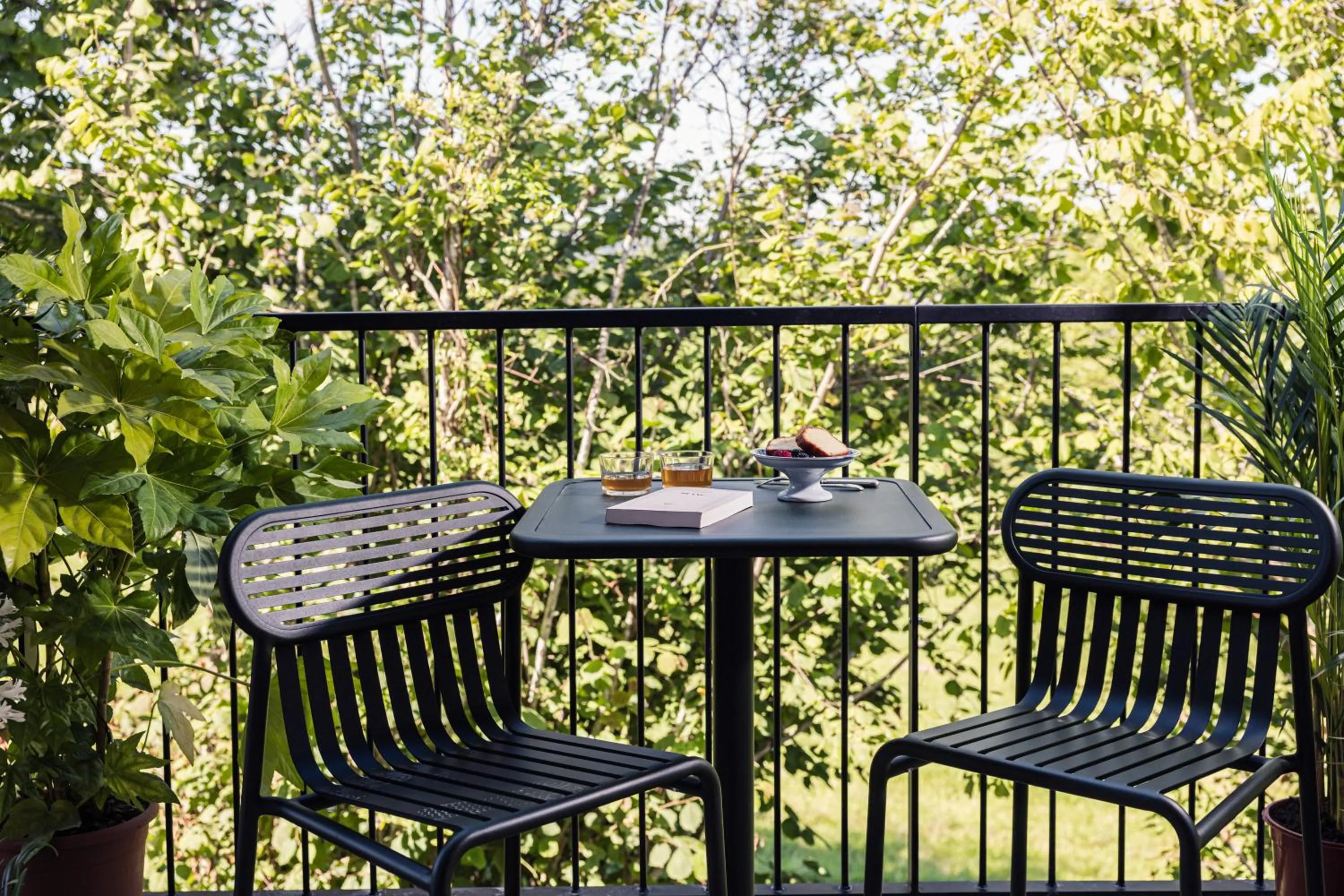 Food and drinks in Hôtel INDARRA & SPA - Piscine