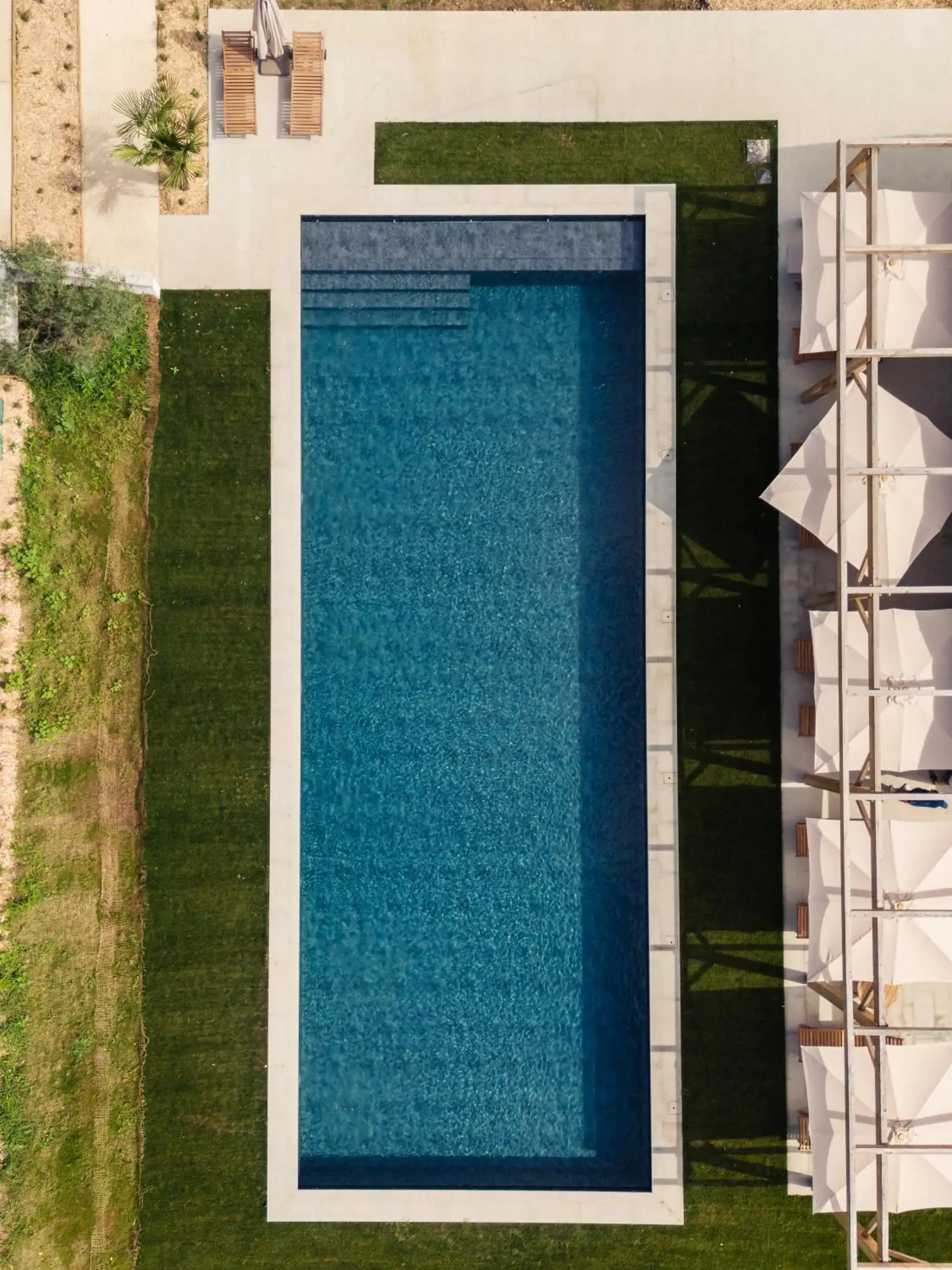 Swimming pool in Hôtel INDARRA & SPA - Piscine Swimming pool in Hôtel INDARRA & SPA - Piscine