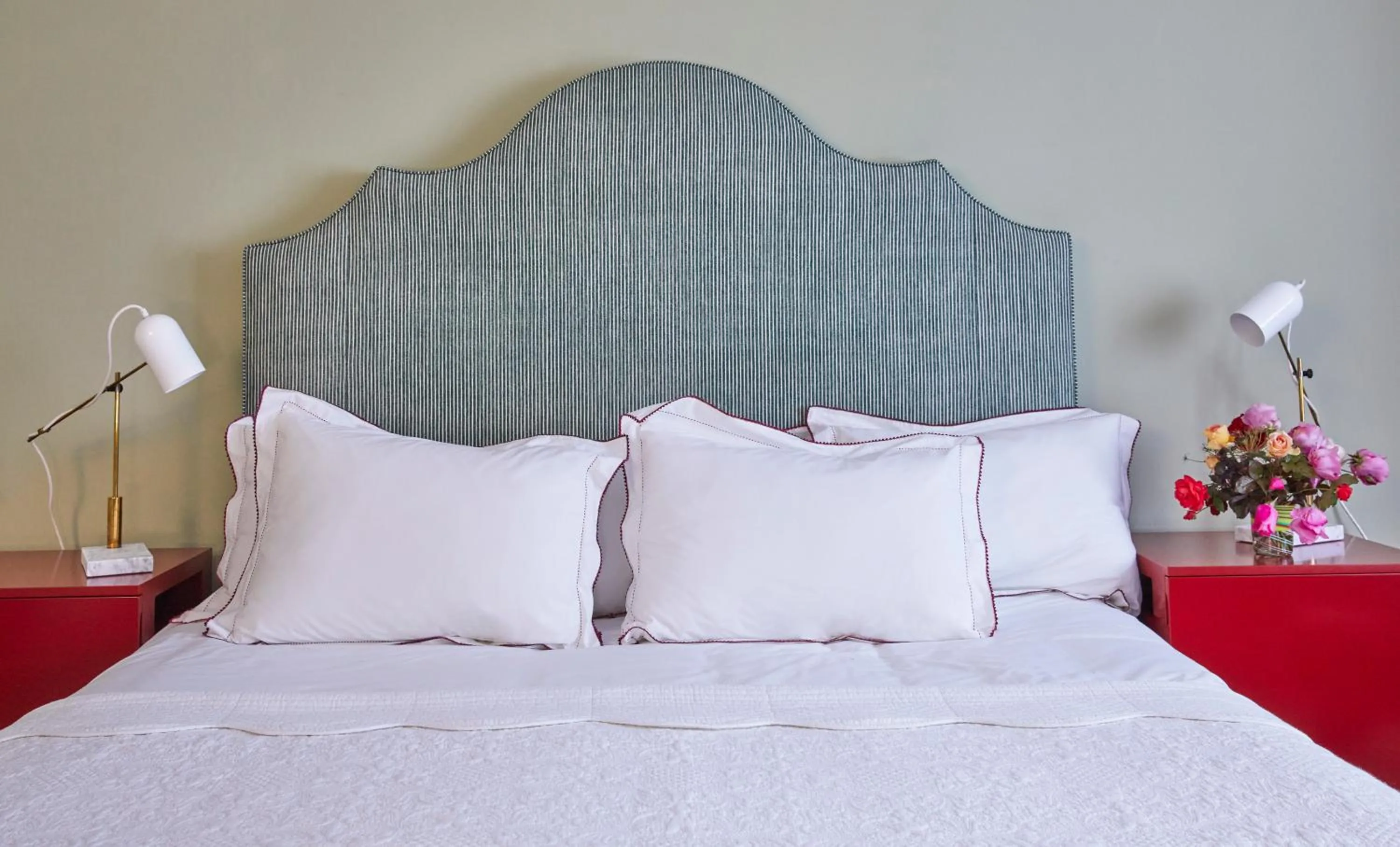 Bedroom, Bed in Oakley Court