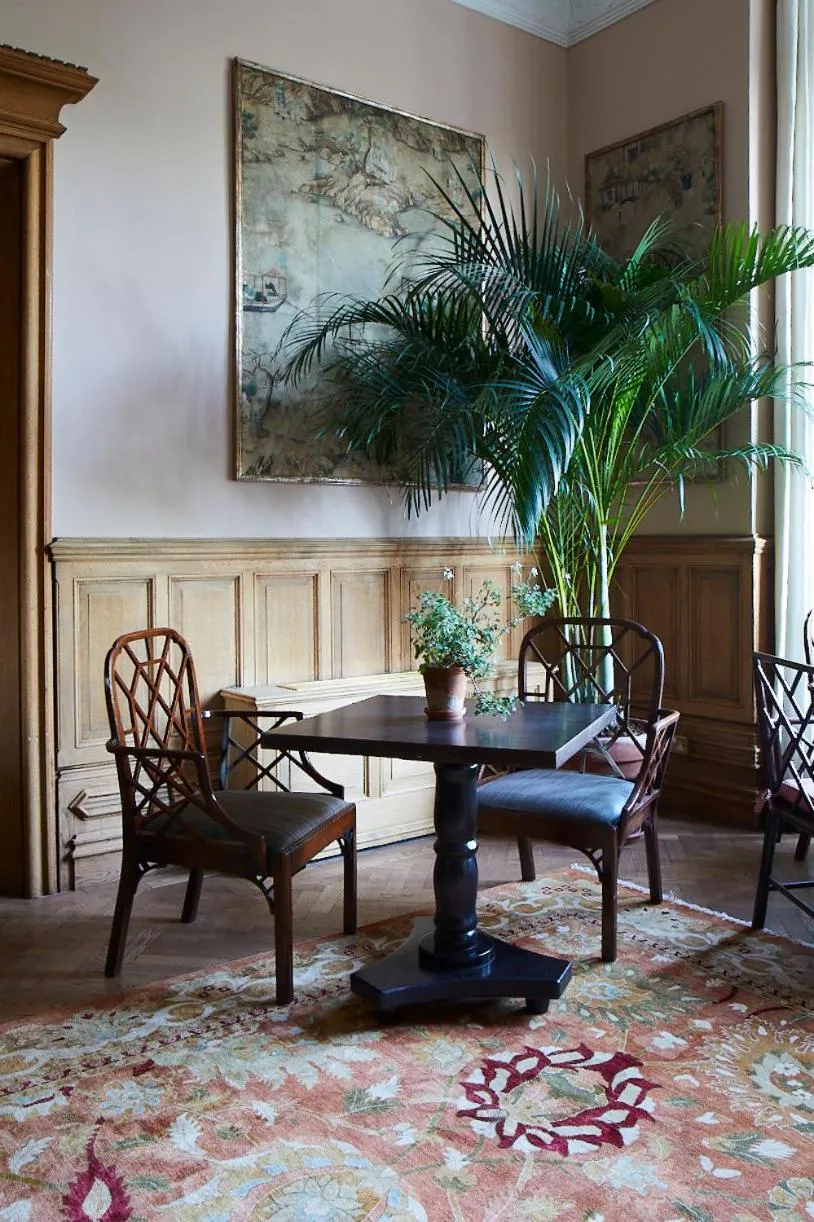 Dining area in Oakley Court
