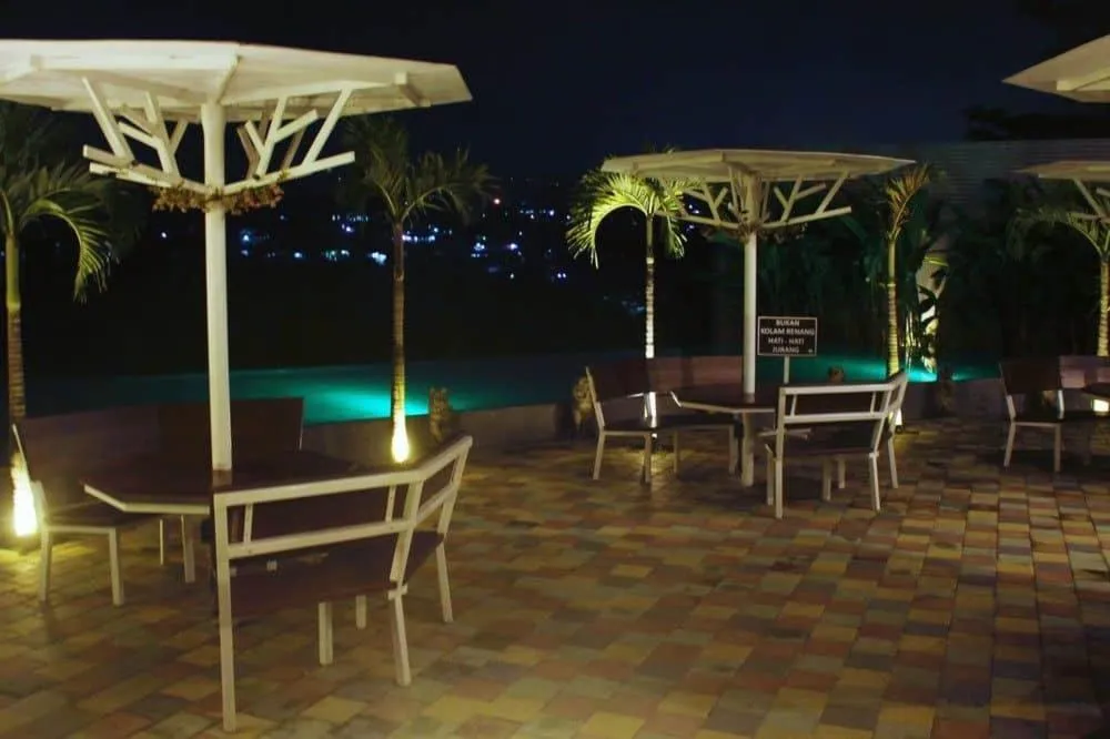 Night in Moscato Hotel