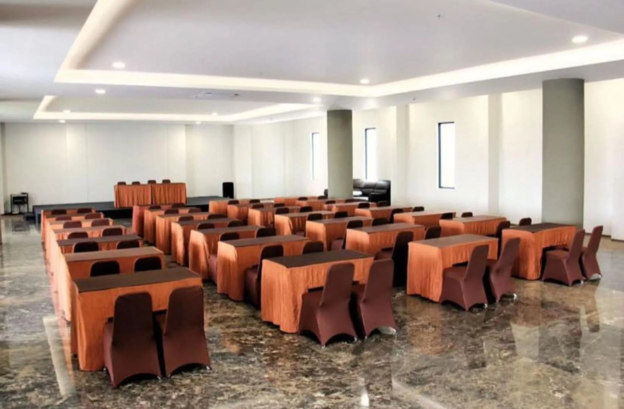 Meeting/conference room in Moscato Hotel