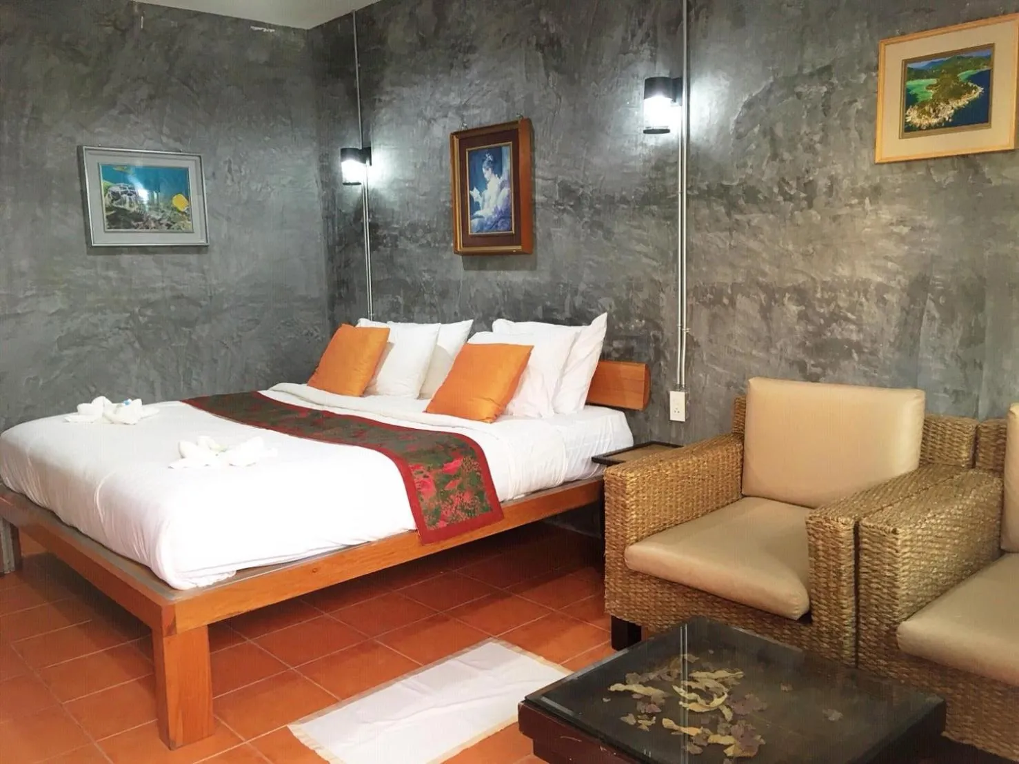 Bed in White Jail at Koh Tao Hostel