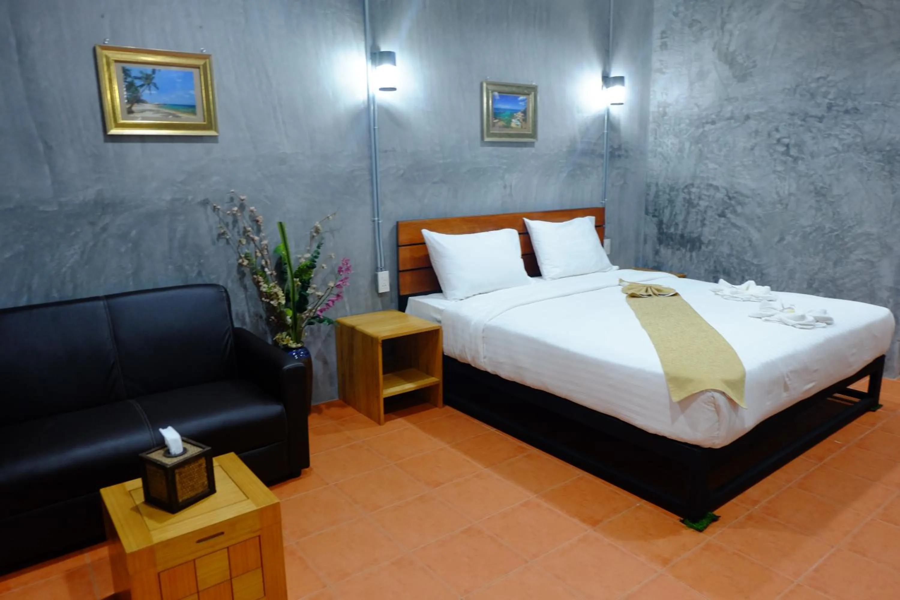 Bed in White Jail at Koh Tao Hostel