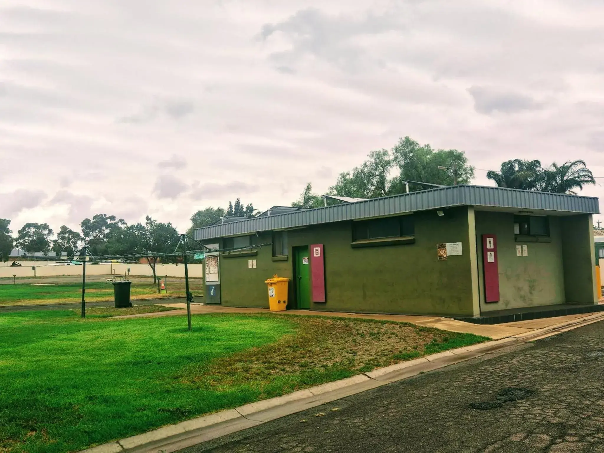 Property building in Temora Motel - UNDER NEW MANAGEMENT Property building in Temora Motel - UNDER NEW MANAGEMENT