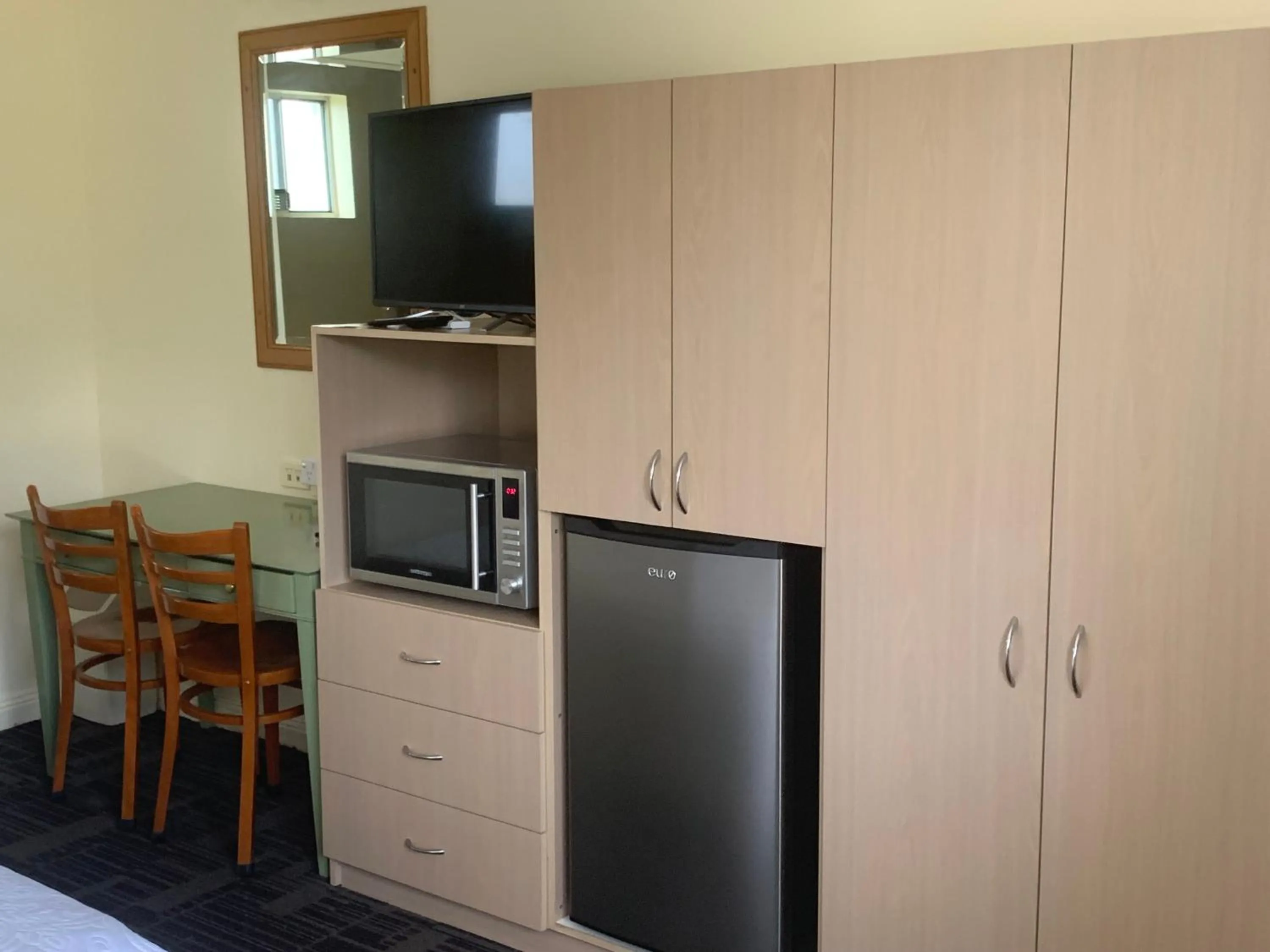 TV and multimedia in Temora Motel