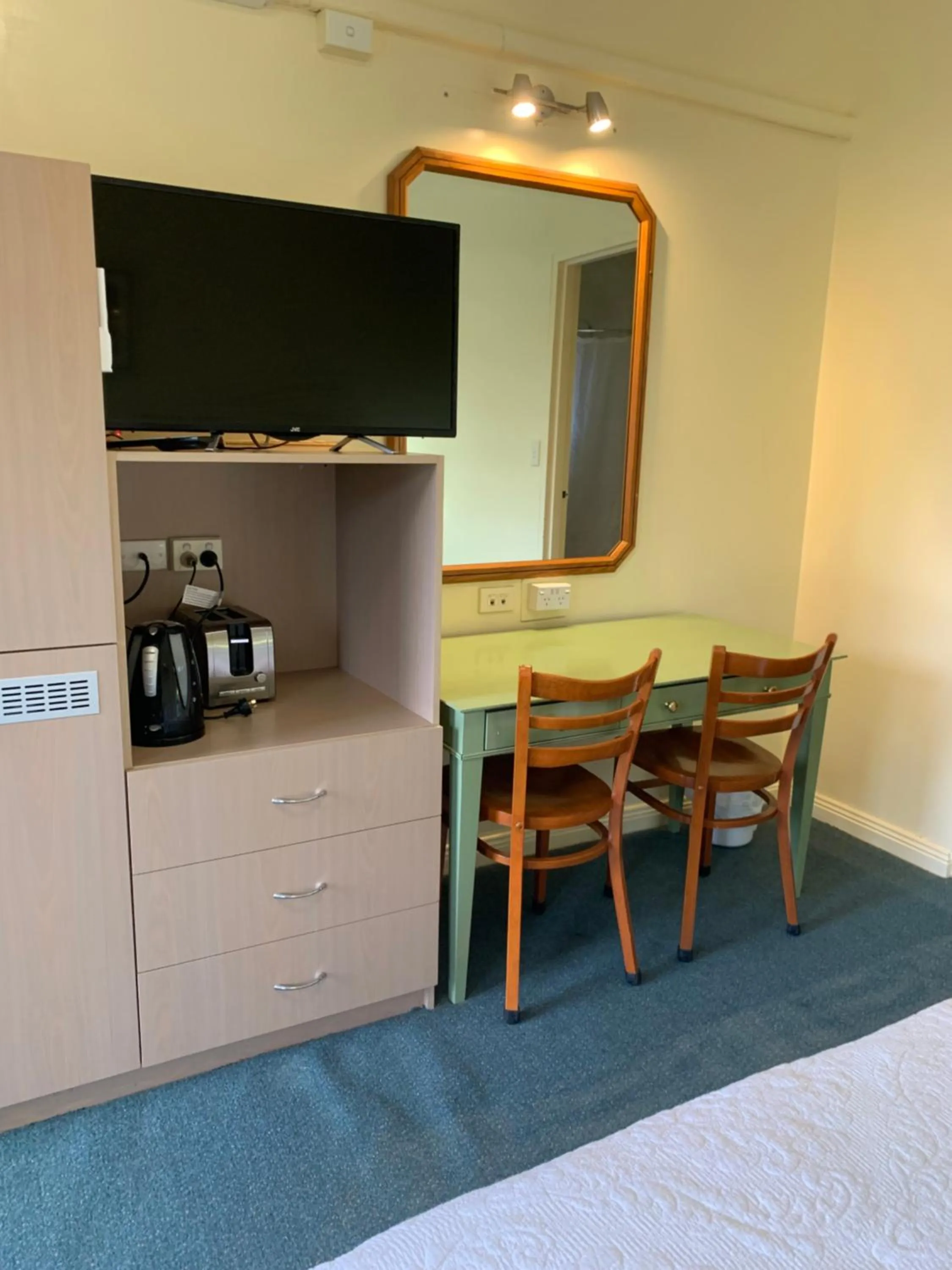 Dining area in Temora Motel