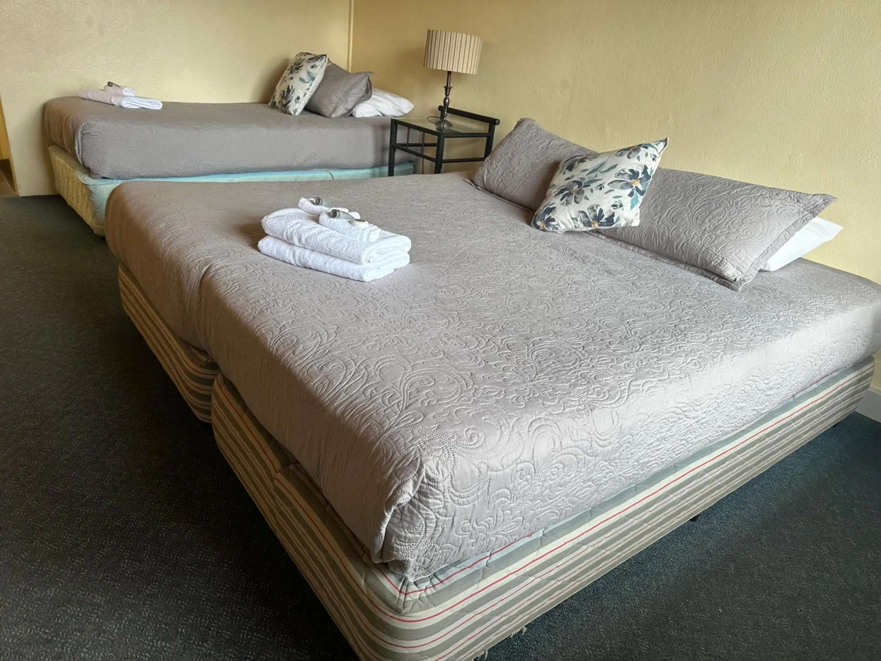 Bed in Temora Motel Bed in Temora Motel