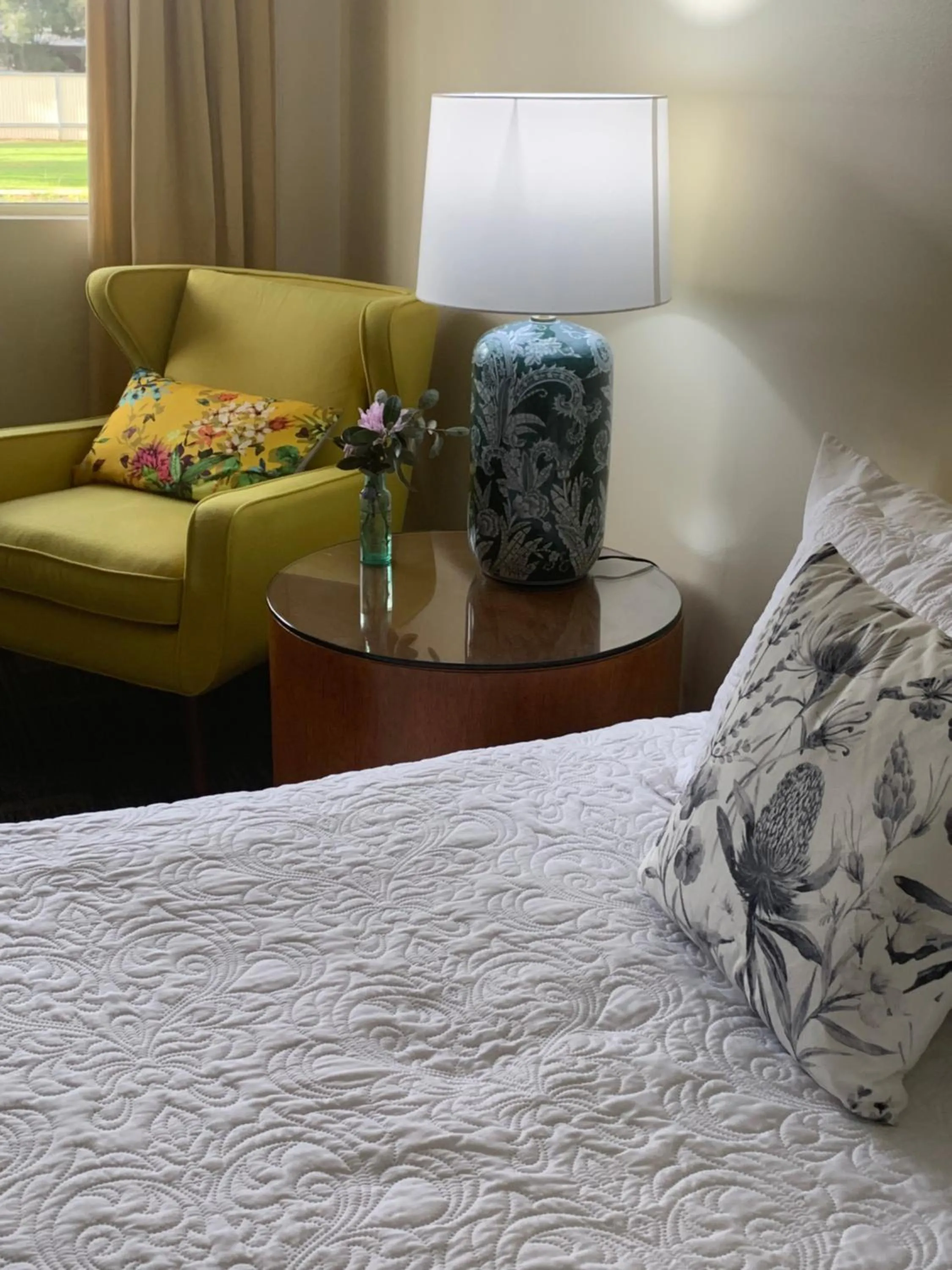 Bedroom, Bed in Temora Motel