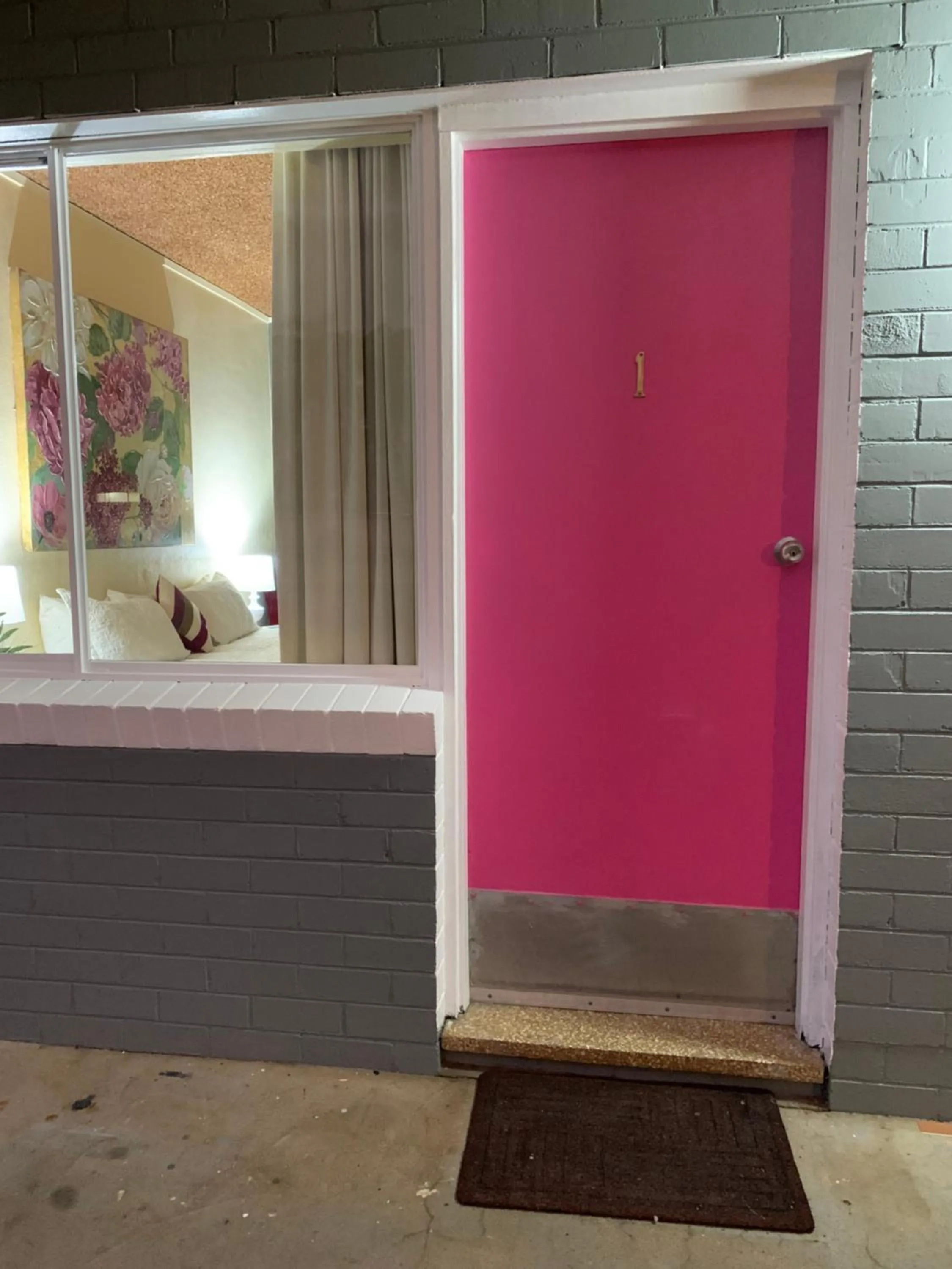 Property building in Temora Motel