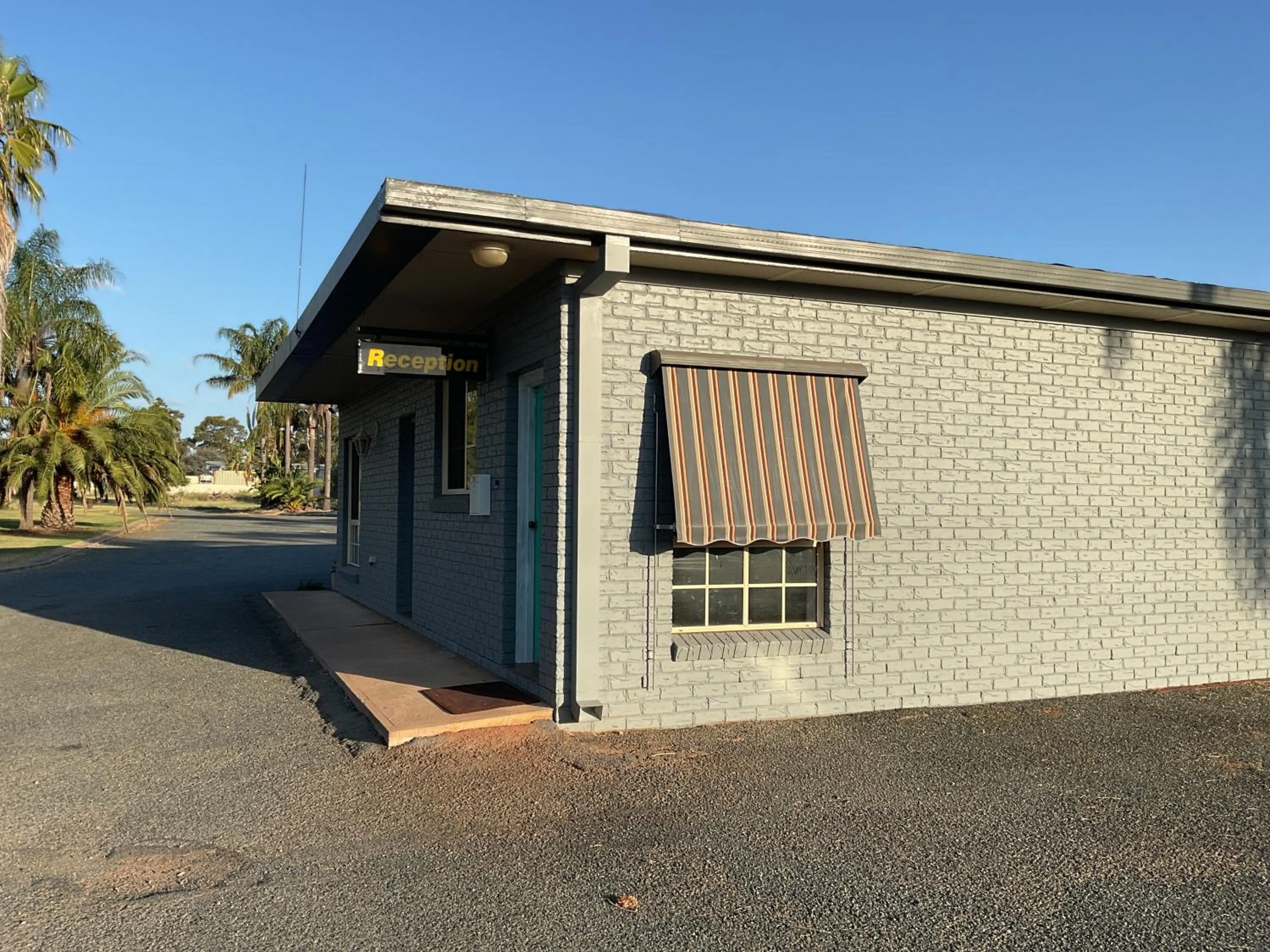 Lobby or reception in Temora Motel
