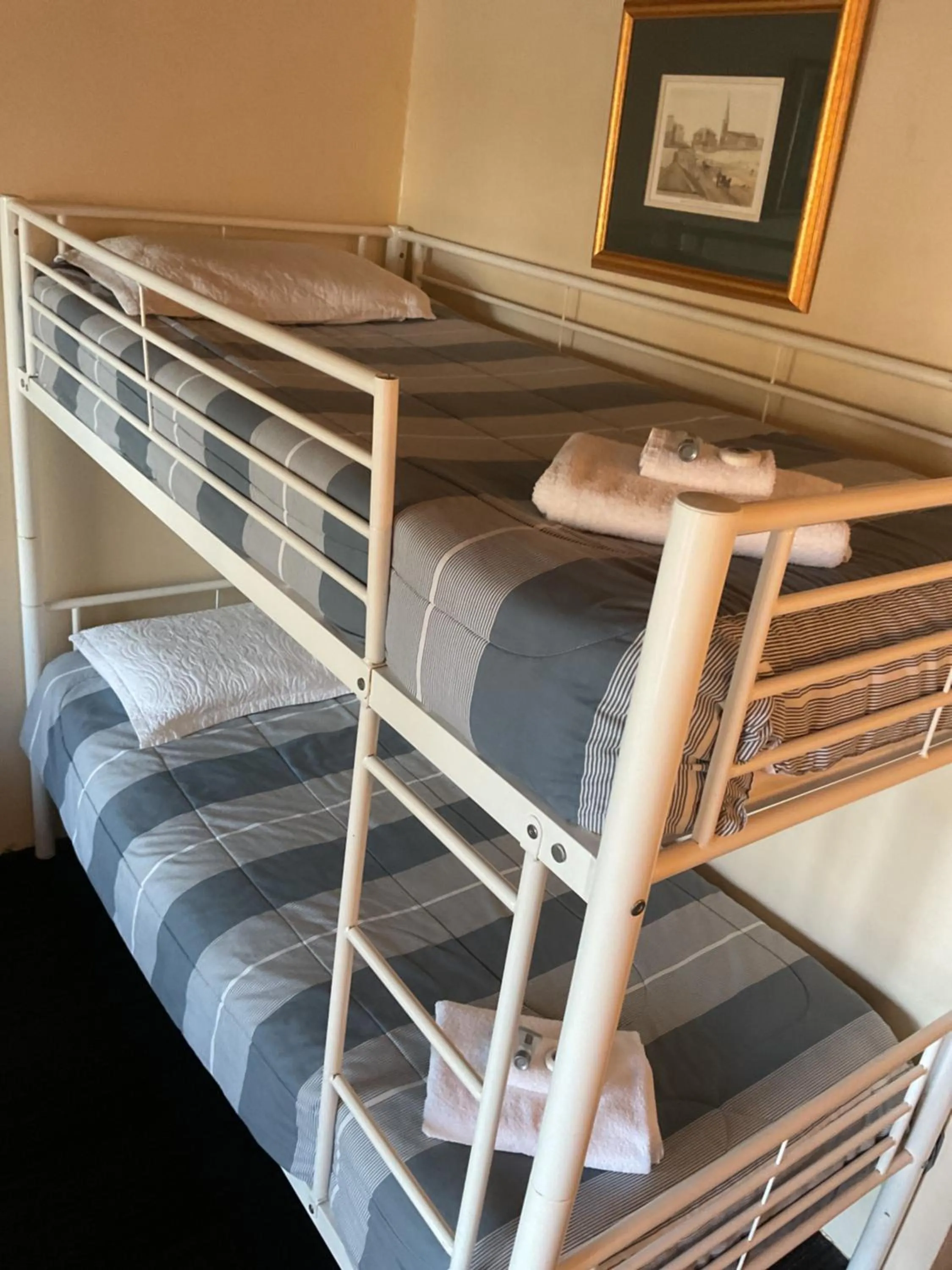 Bed in Temora Motel