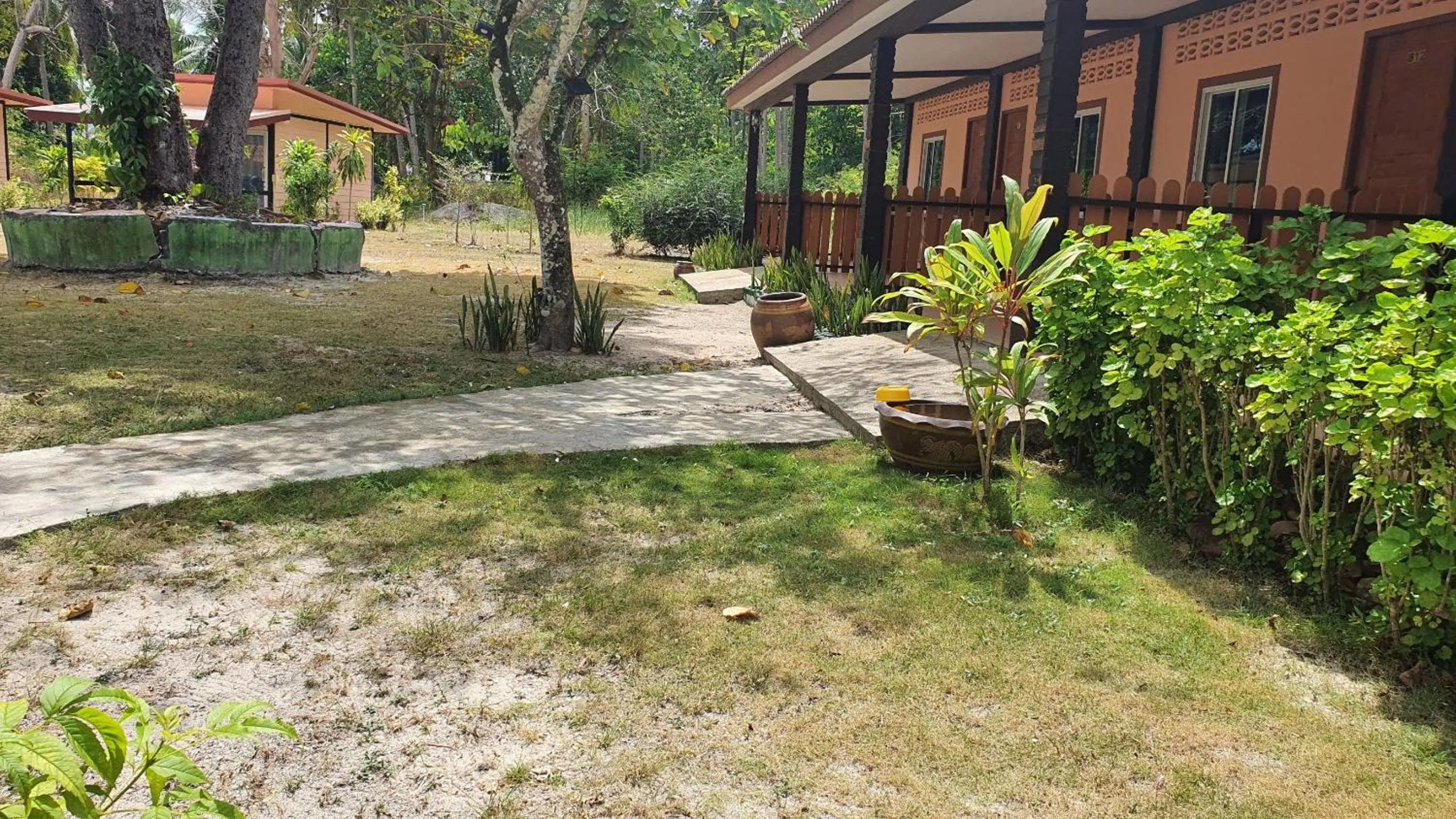 Koh Ngai Kaimuk Thong Resort