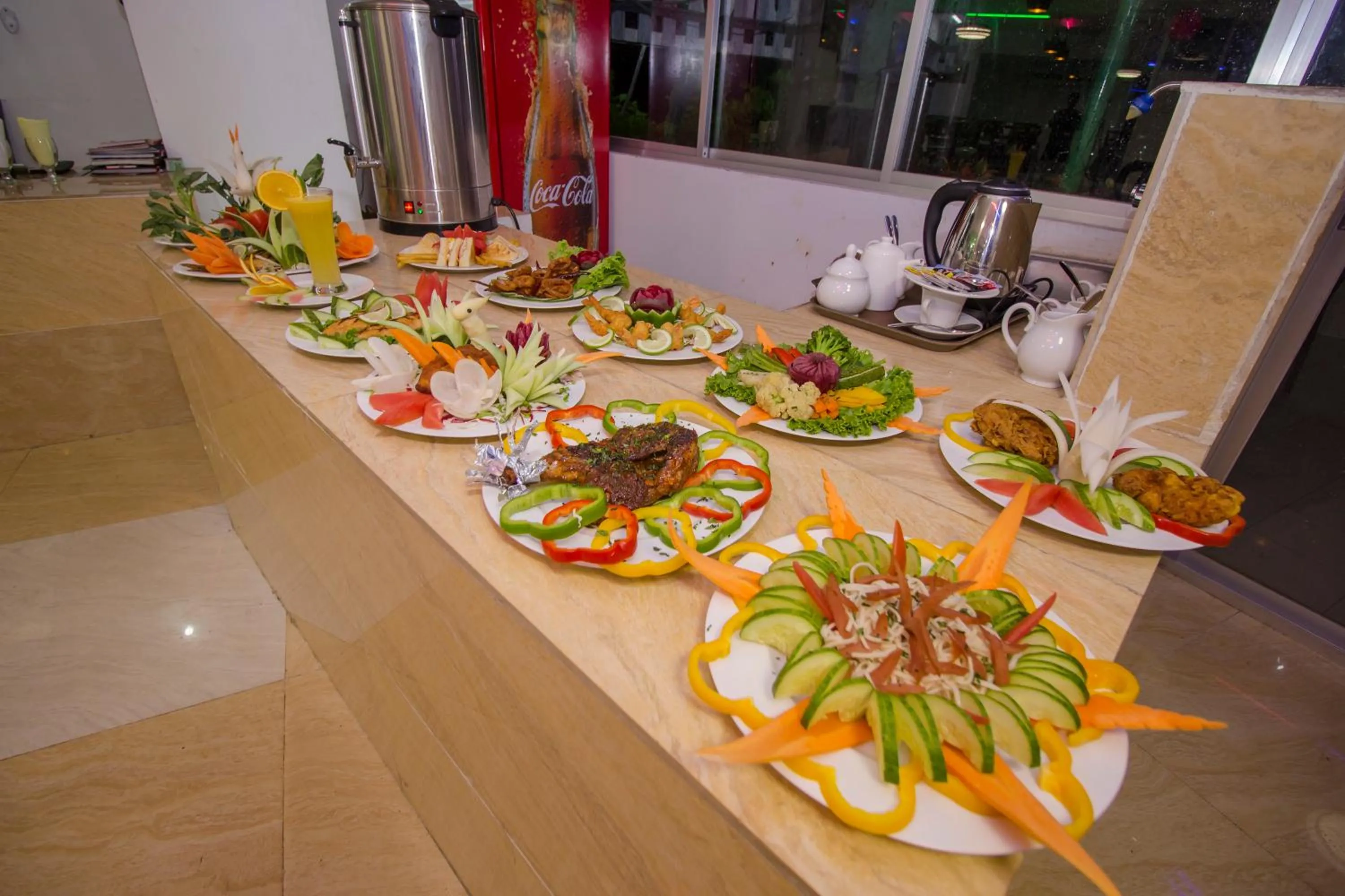 Food and drinks in Hotel Progati Inn Ltd.