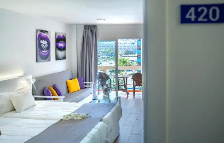 Bed in Skyview Hotel by LIVVO Bed in Skyview Hotel by LIVVO