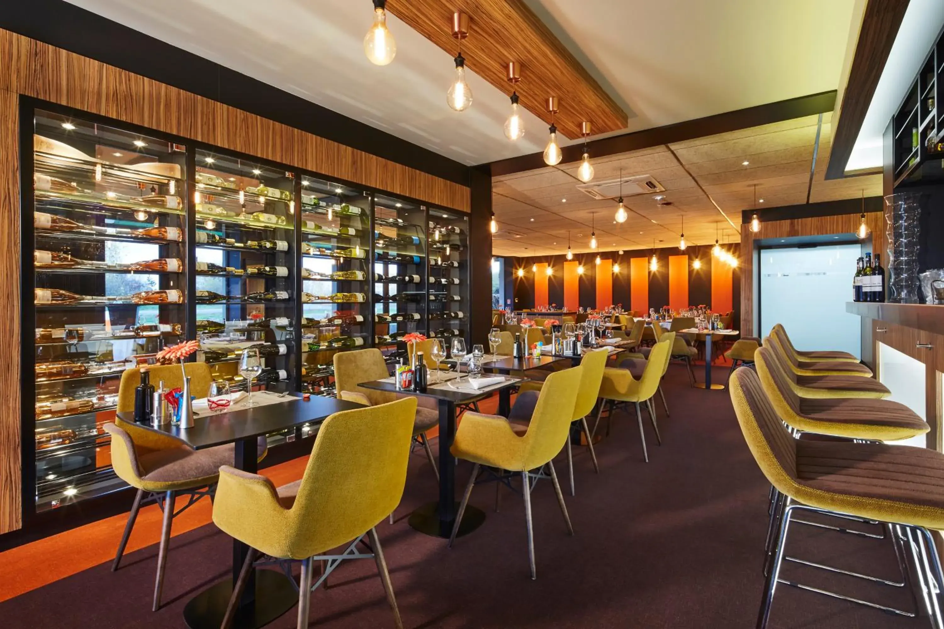 Restaurant/places to eat in Kyriad Clermont Ferrand Nord - Riom Restaurant/places to eat in Kyriad Clermont Ferrand Nord - Riom