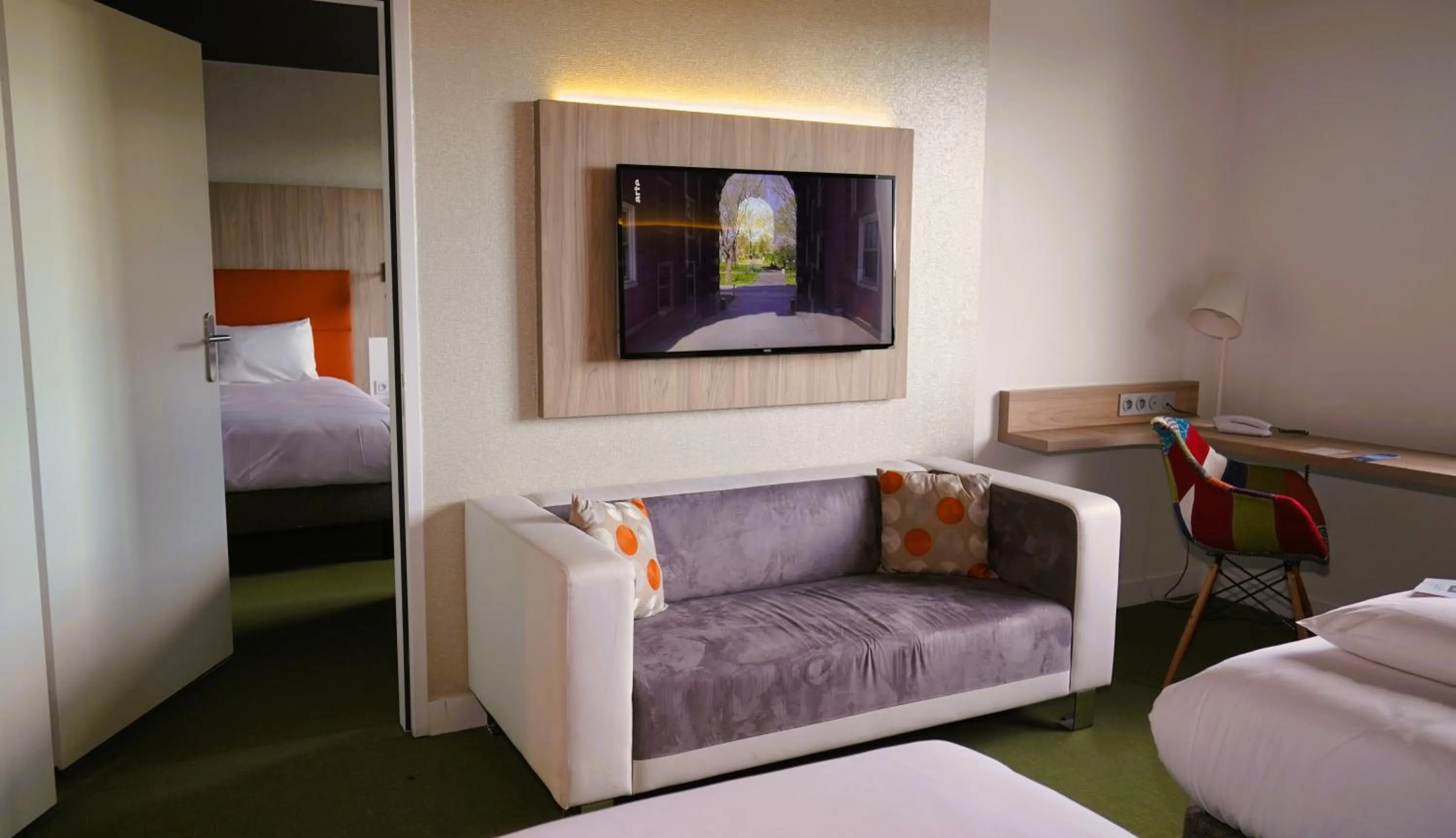 Bed in Kyriad Clermont Ferrand Nord - Riom