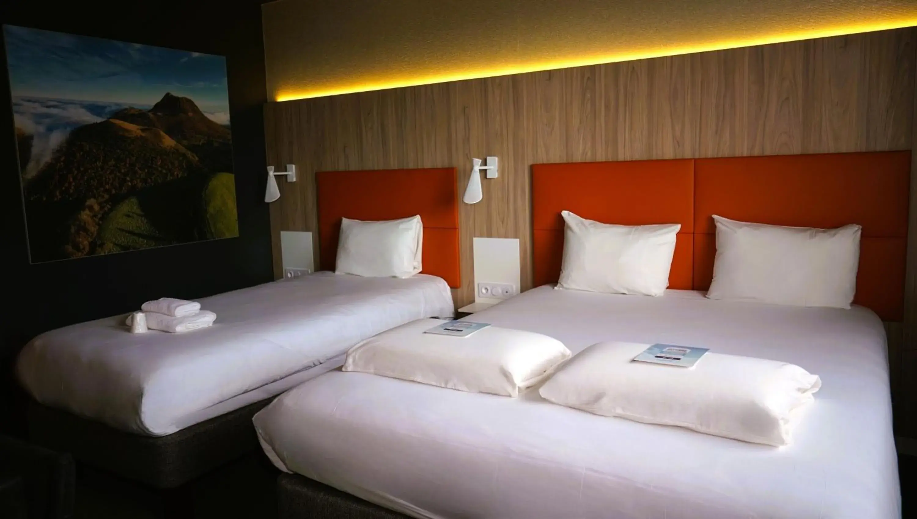 Bed in Kyriad Clermont Ferrand Nord - Riom Bed in Kyriad Clermont Ferrand Nord - Riom