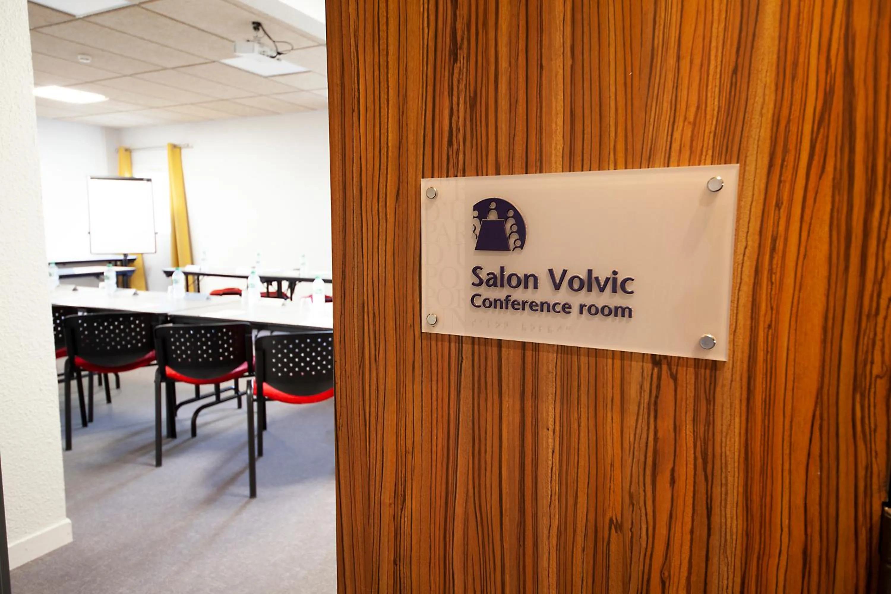 Meeting/conference room in Kyriad Clermont Ferrand Nord - Riom