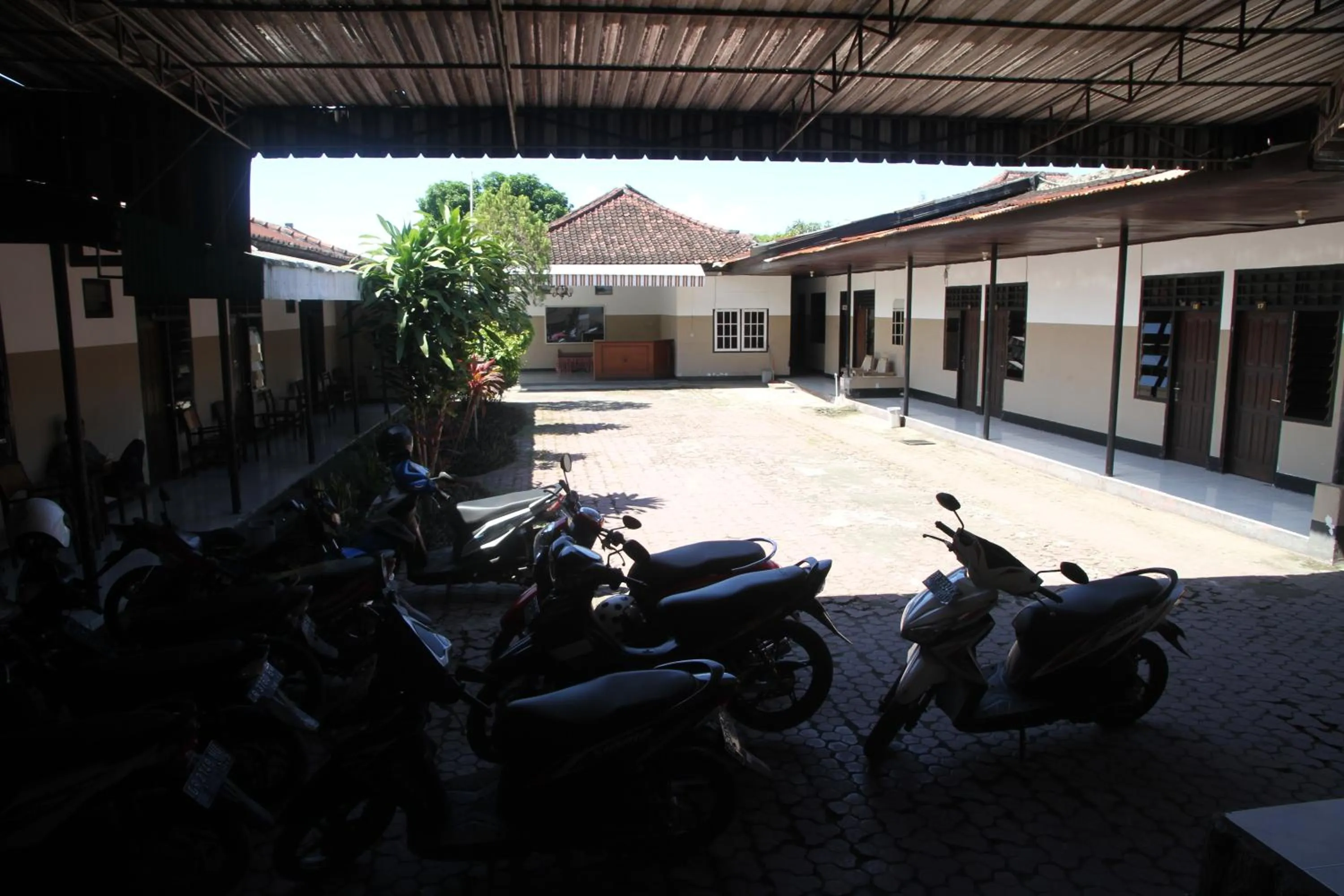 Area and facilities in Pandora Hotel