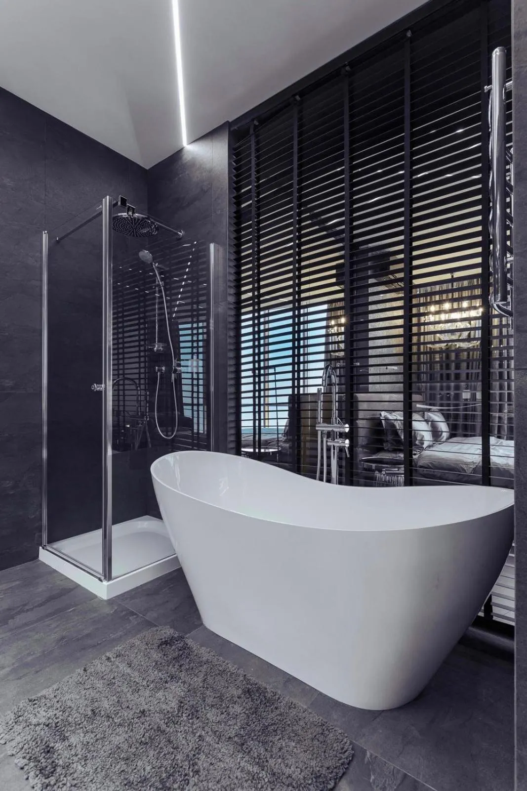 Bathroom in Odessa Pearl Apart Arcadia