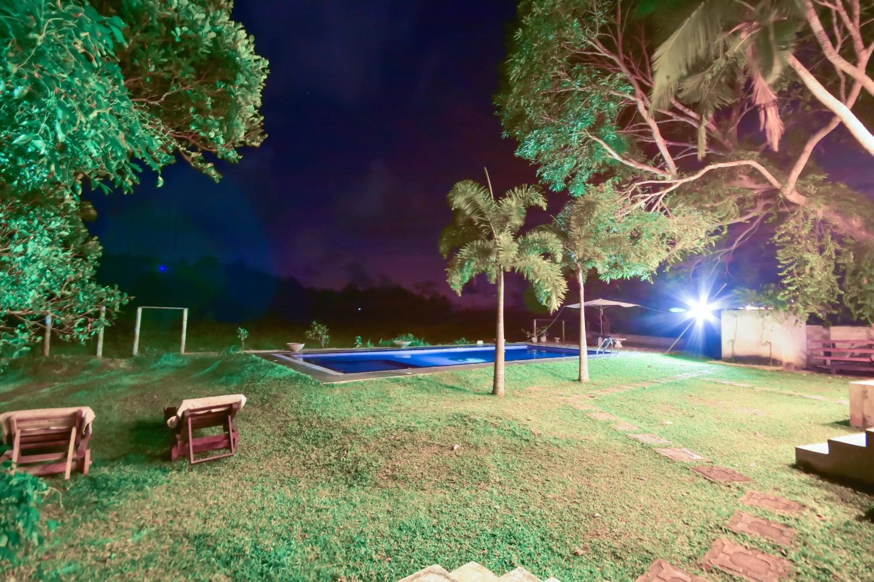 Pool view in Jungle Villa - Induruwa