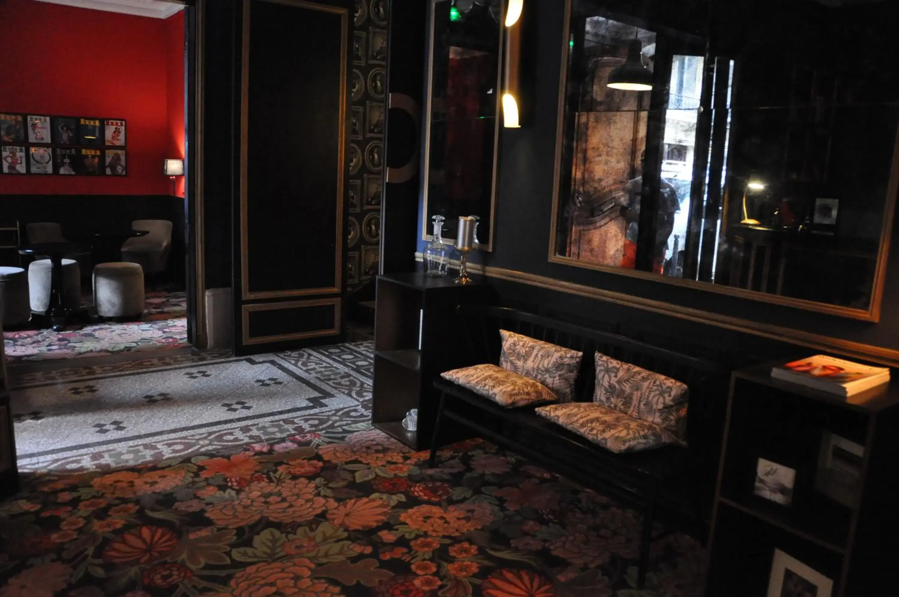 Lobby or reception in Alba Opéra Hôtel Lobby or reception in Alba Opéra Hôtel