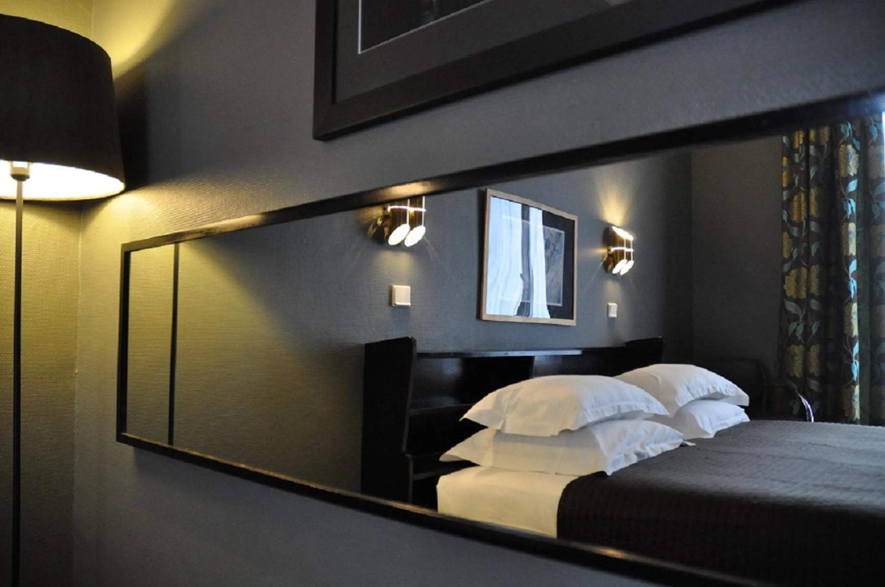 Decorative detail, Bed in Alba Opéra Hôtel