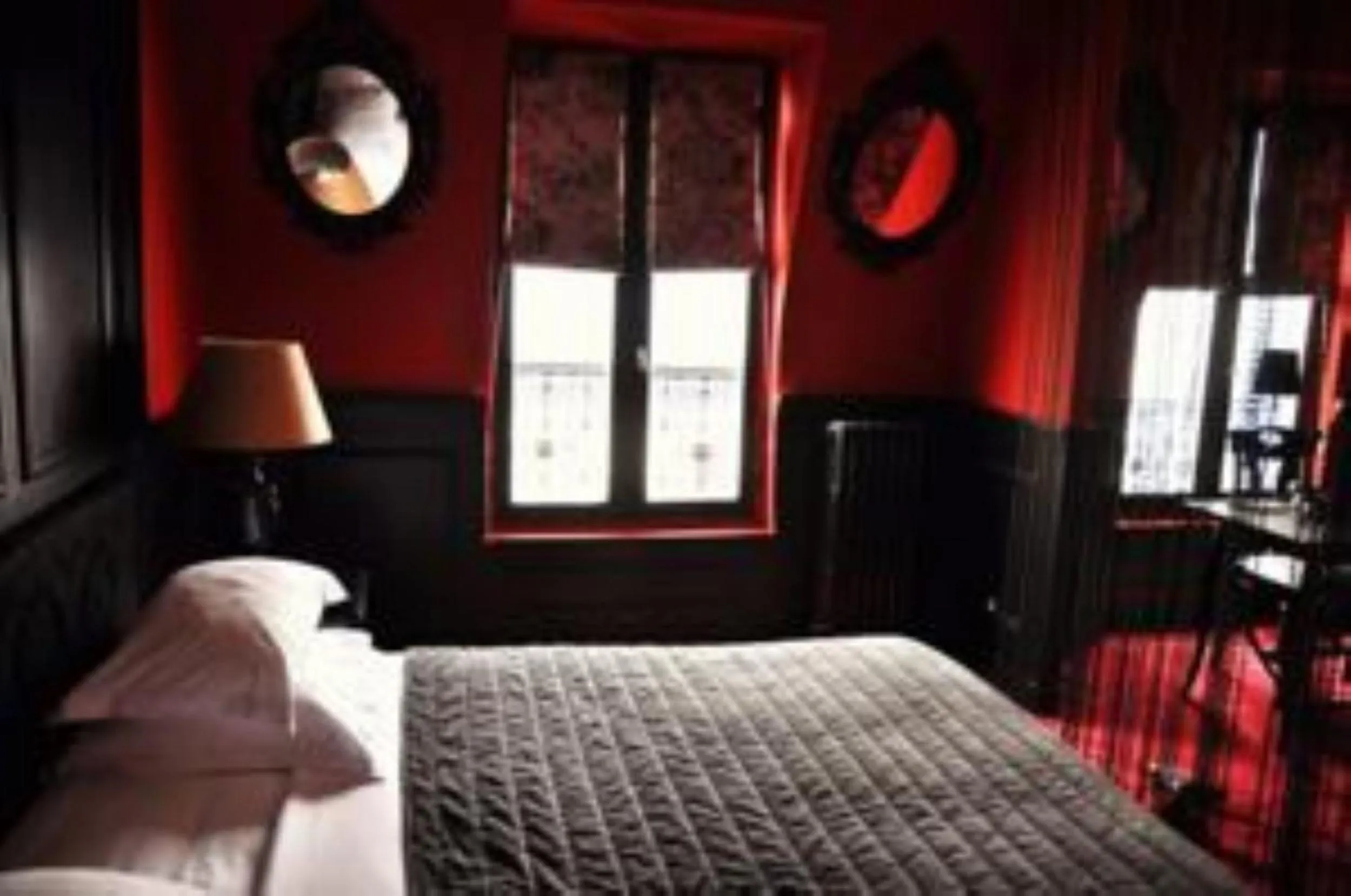 Bed in Alba Opéra Hôtel