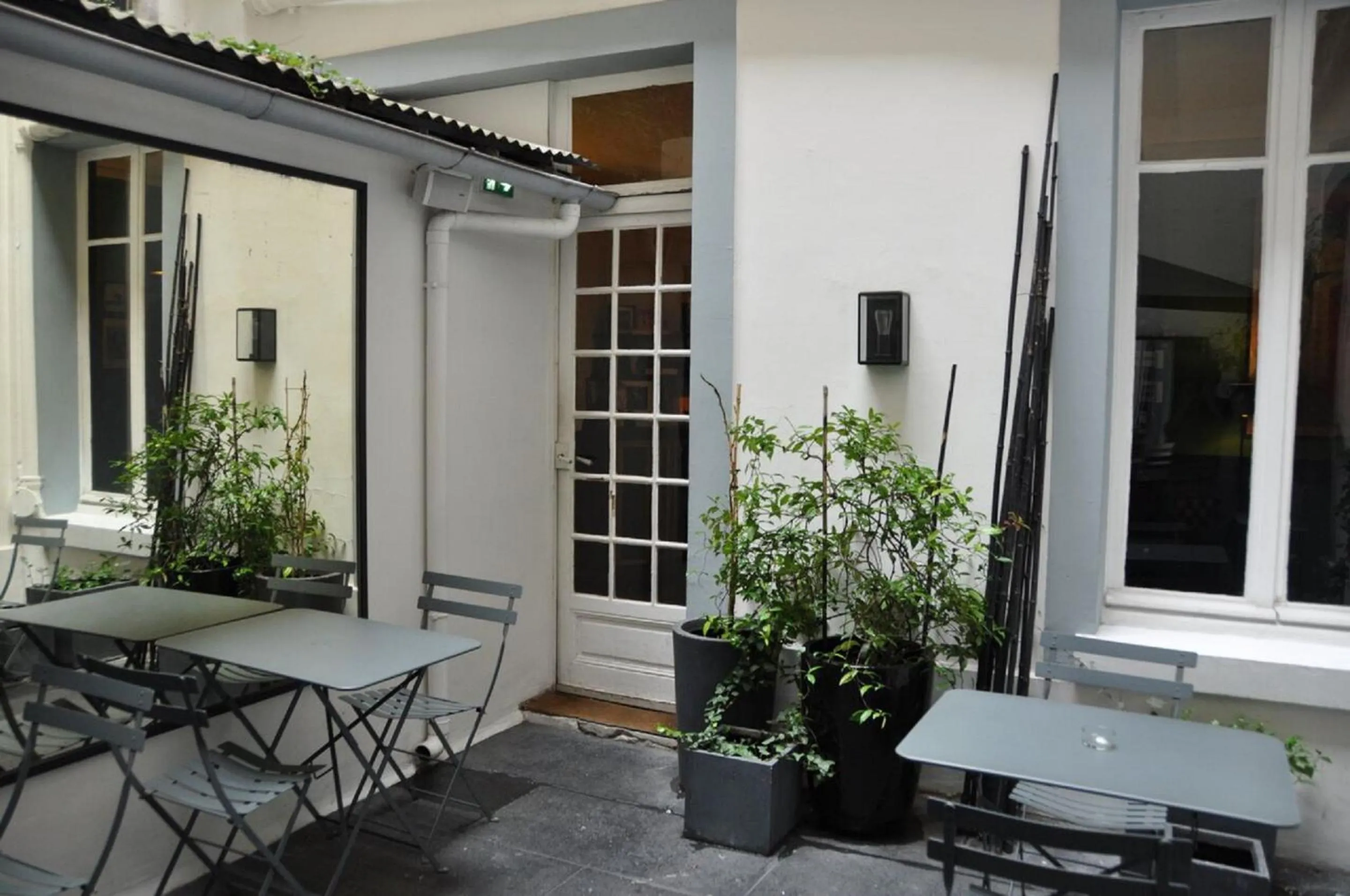 Lounge or bar in Alba Opéra Hôtel