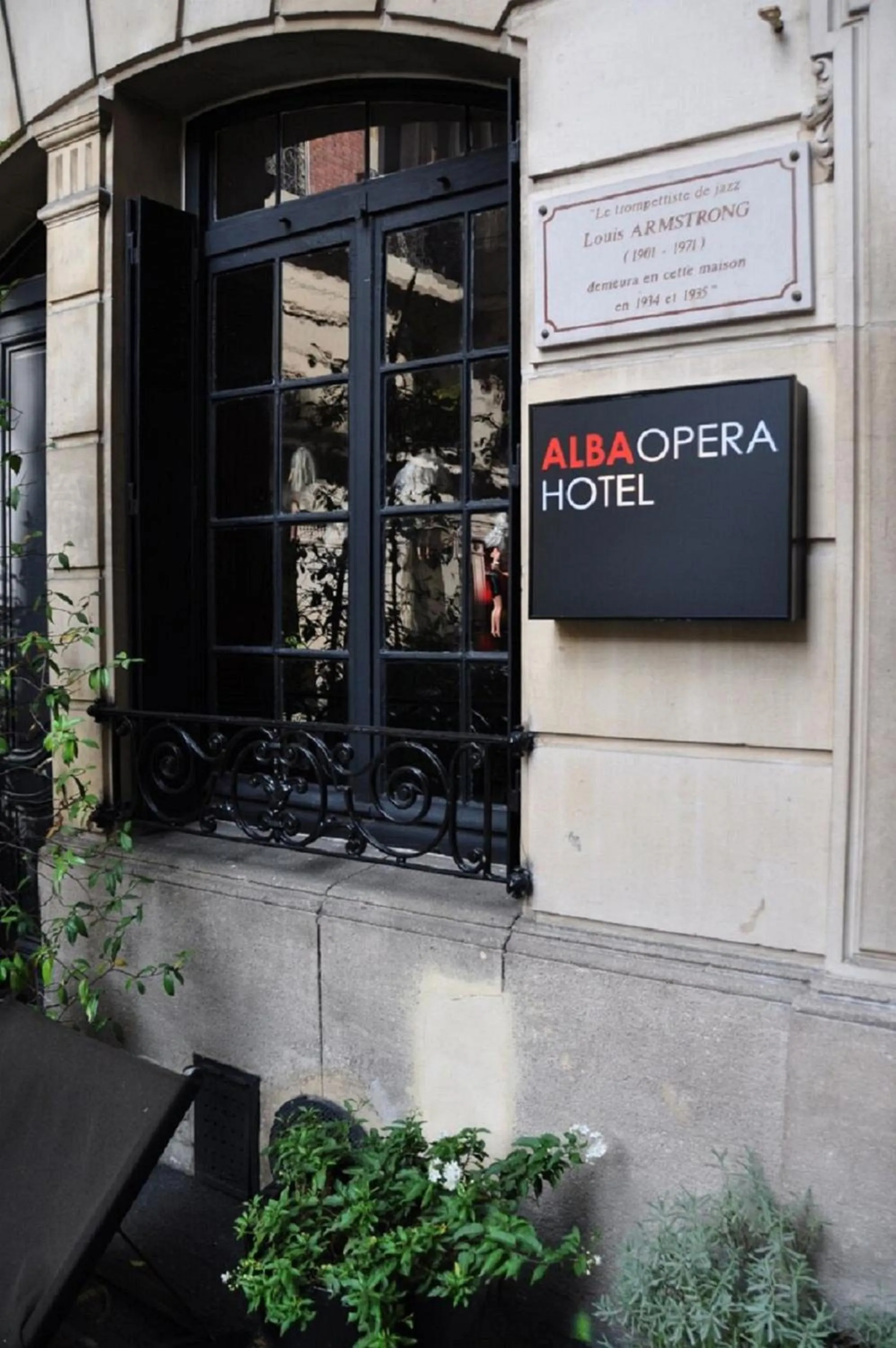 Property logo or sign in Alba Opéra Hôtel
