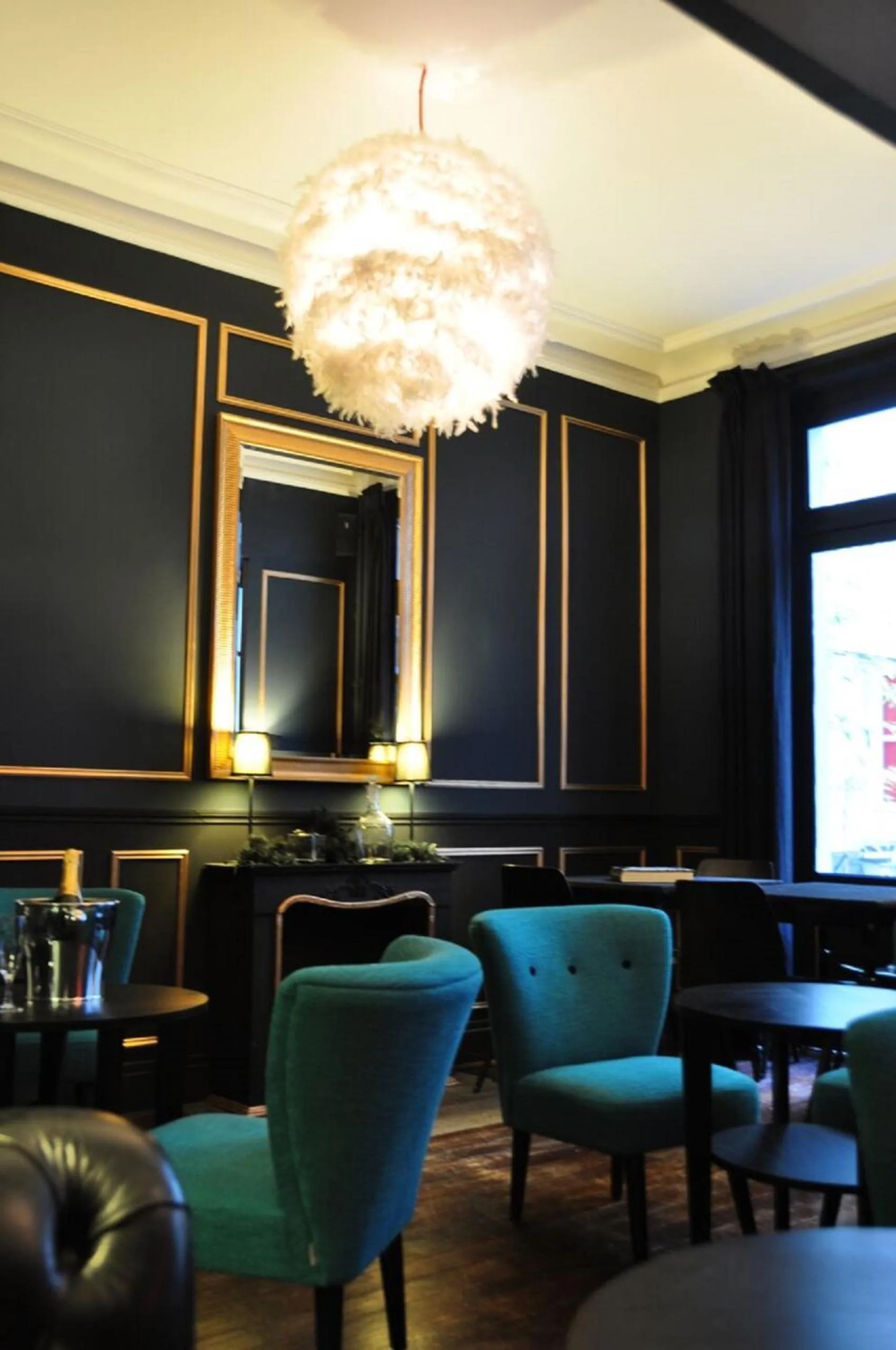 Lounge or bar in Alba Opéra Hôtel