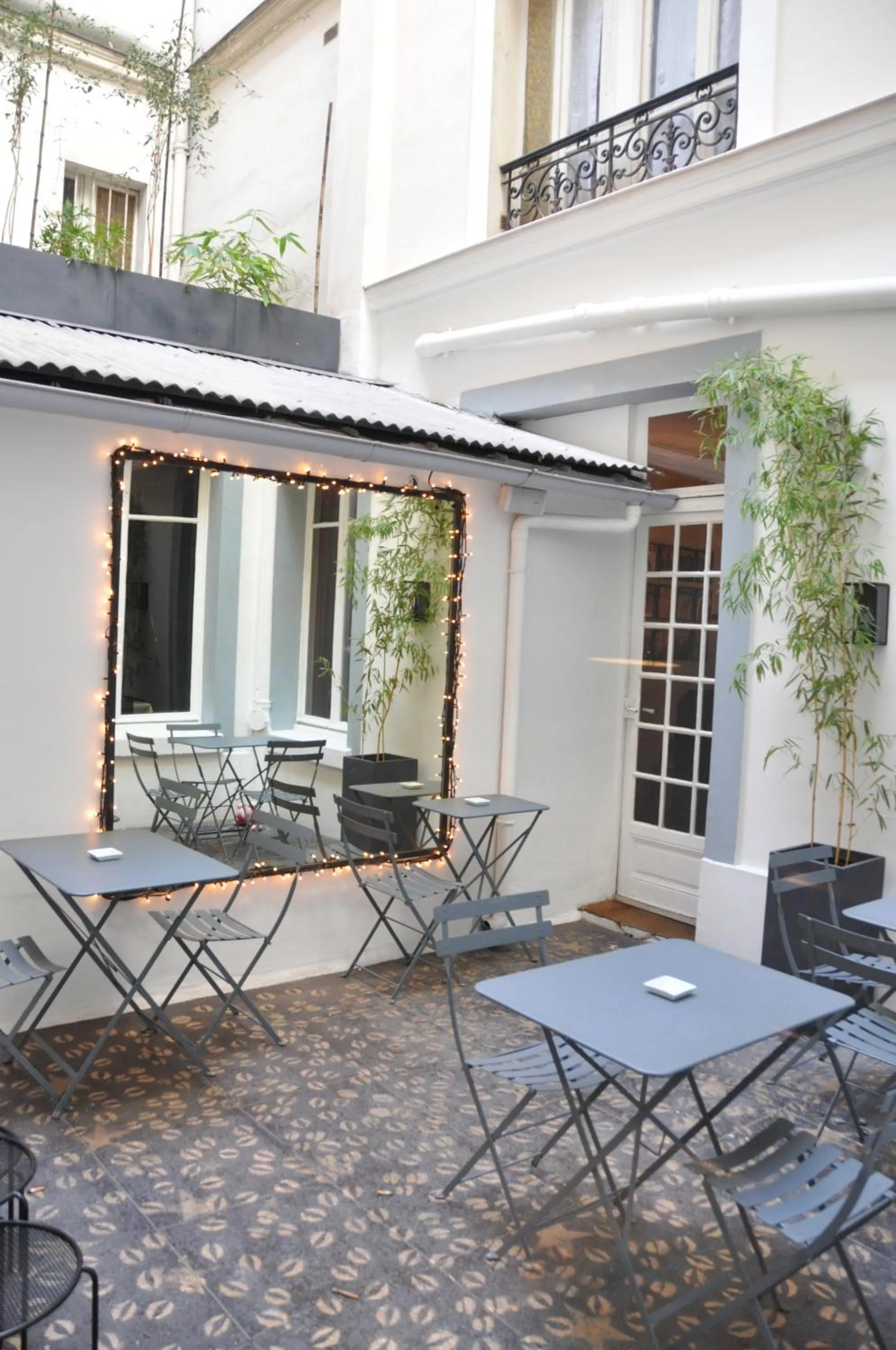 Balcony/Terrace in Alba Opéra Hôtel