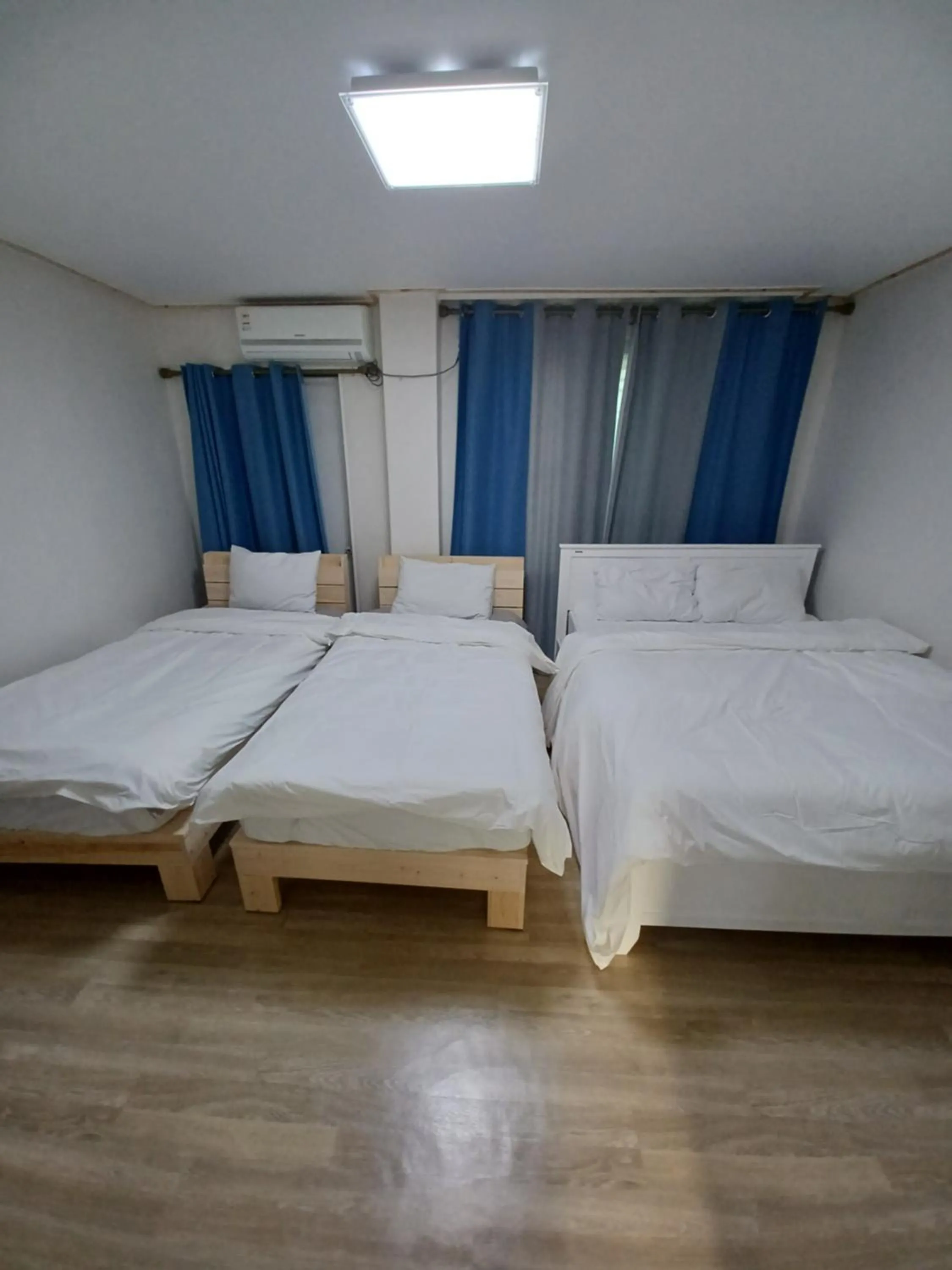 J&J Guesthouse