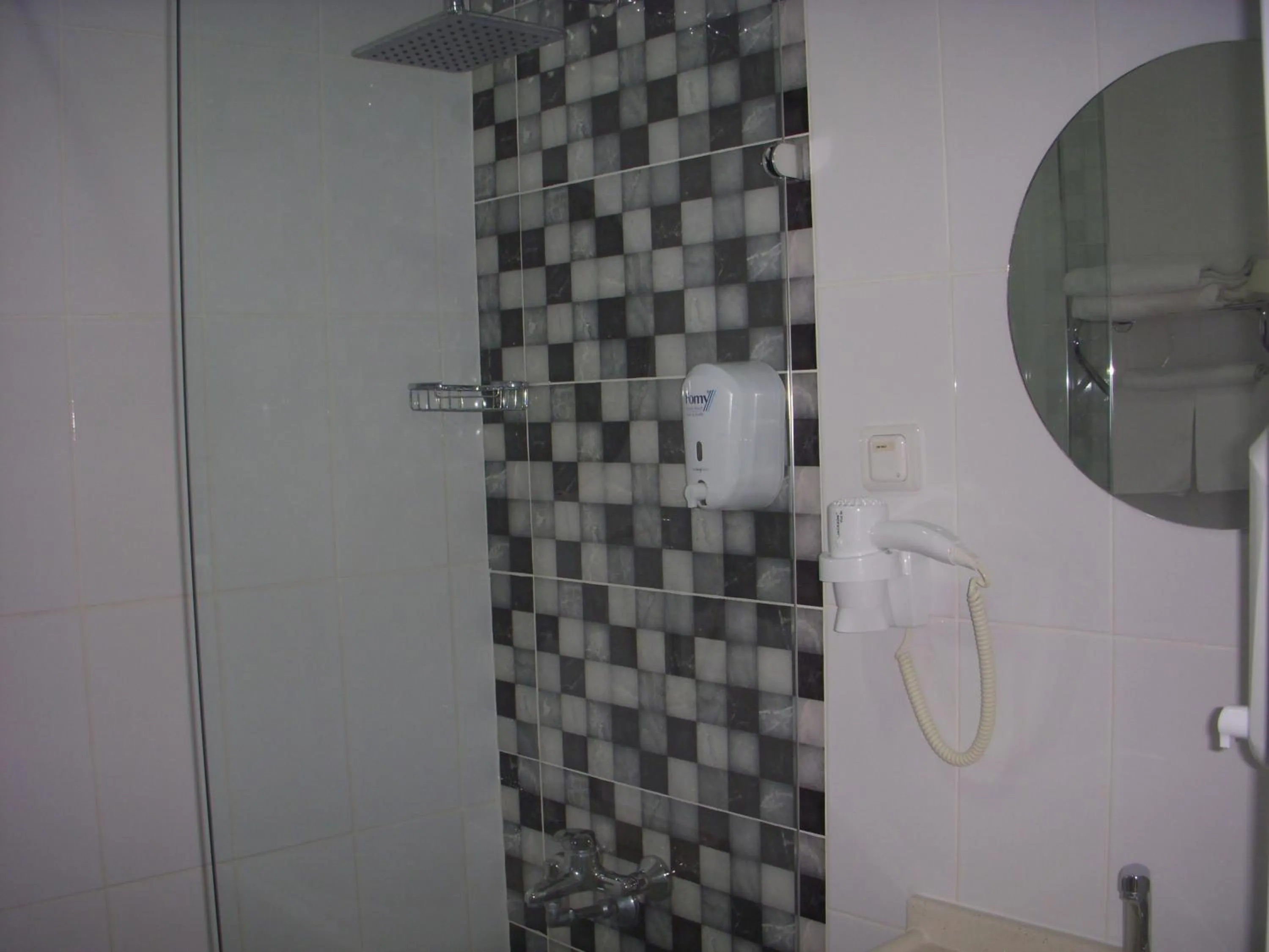 Bathroom in Hande Hotel