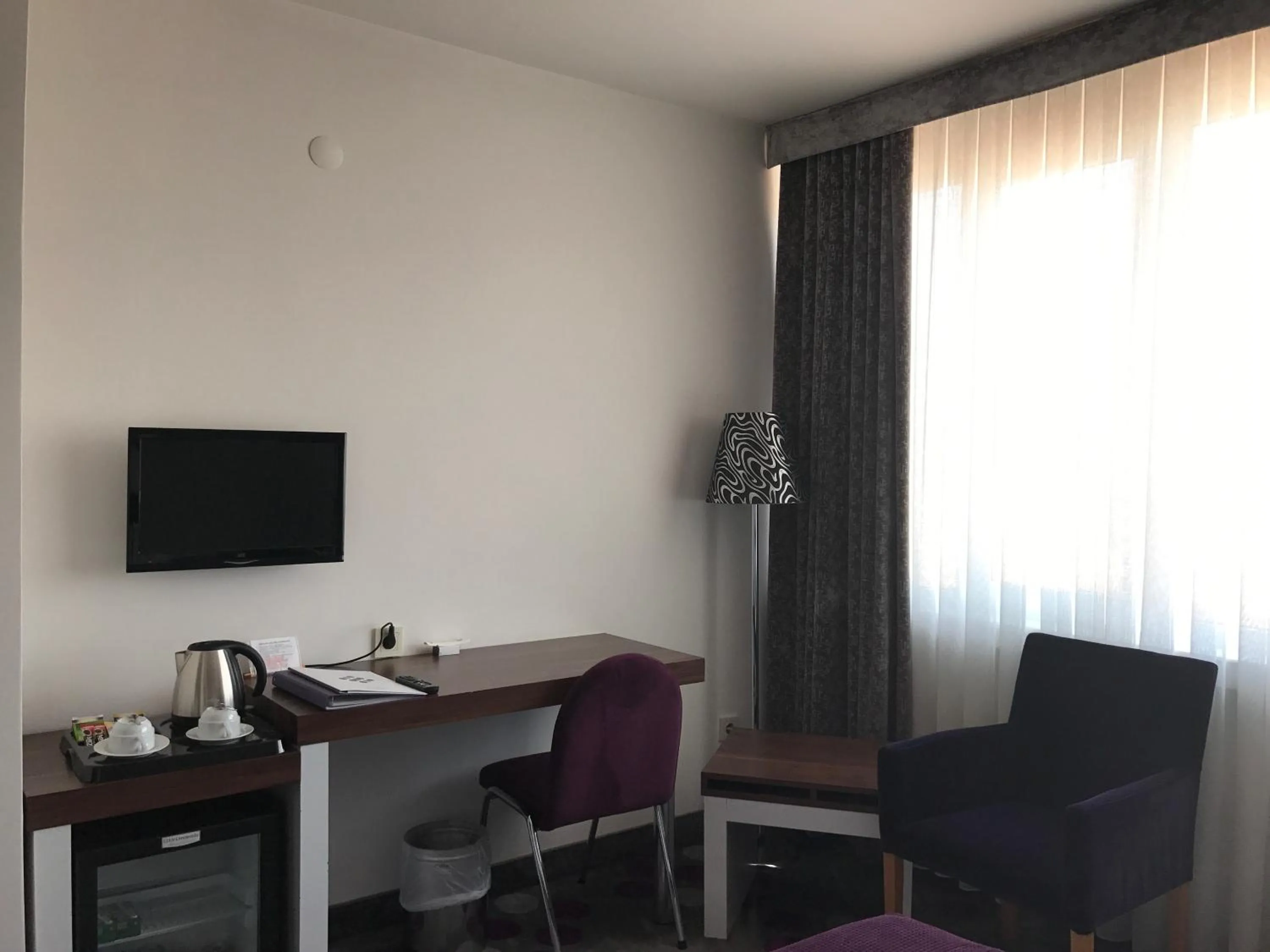 Seating area in Hande Hotel