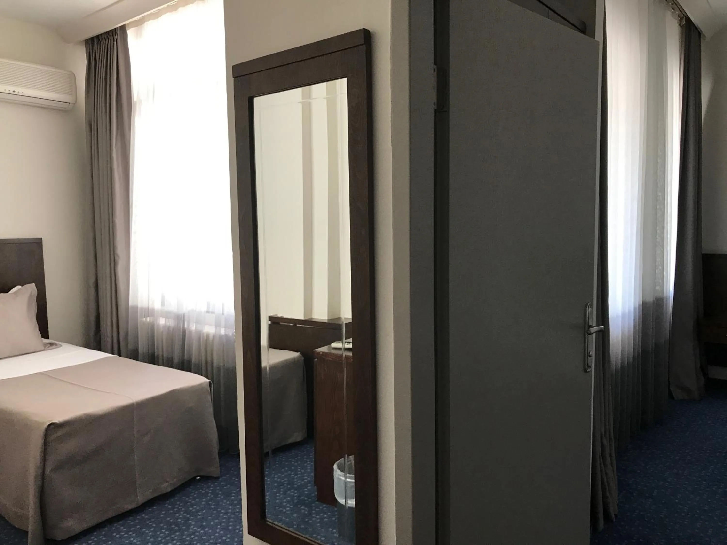 Other, Bed in Hande Hotel