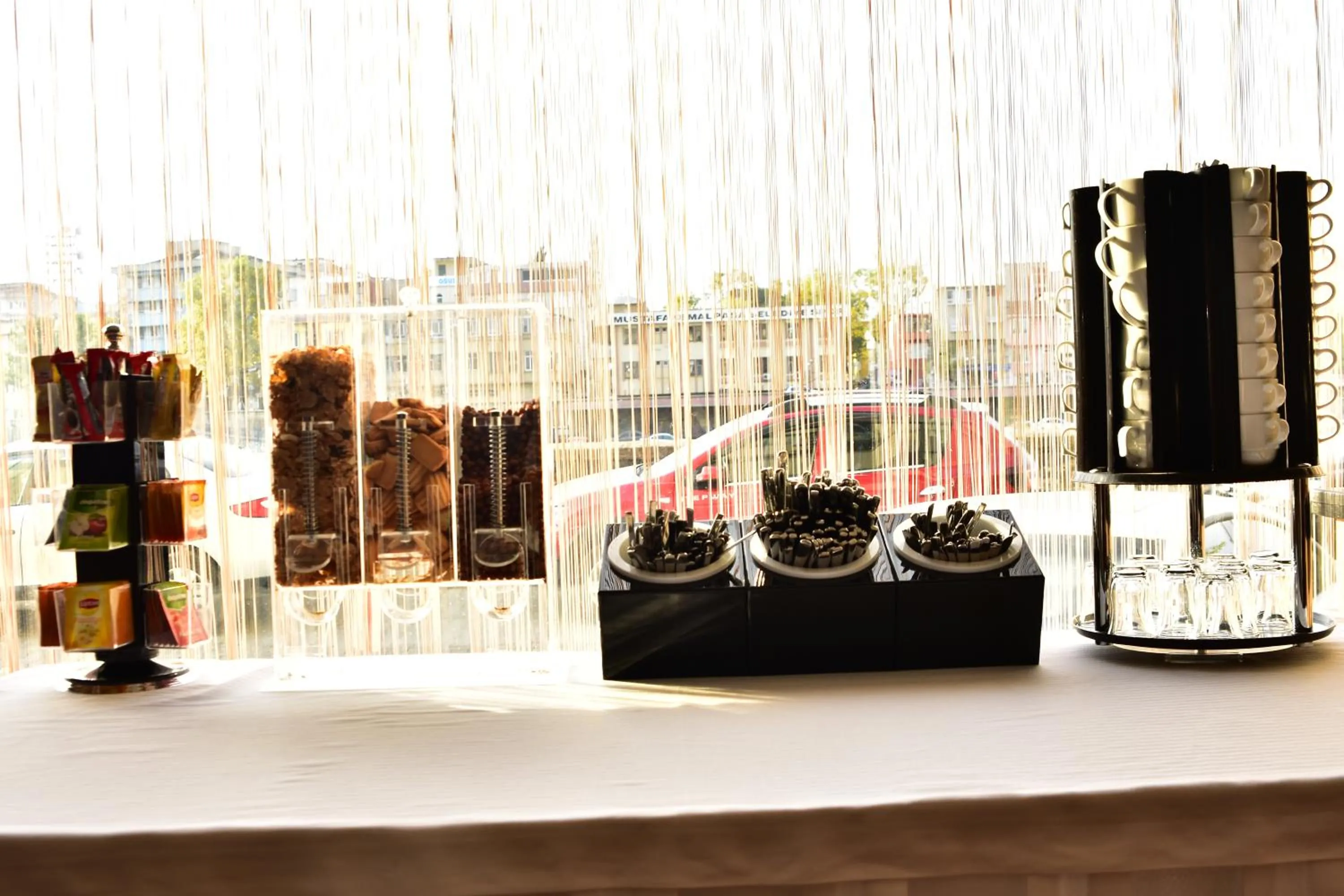 Restaurant/places to eat in Hande Hotel