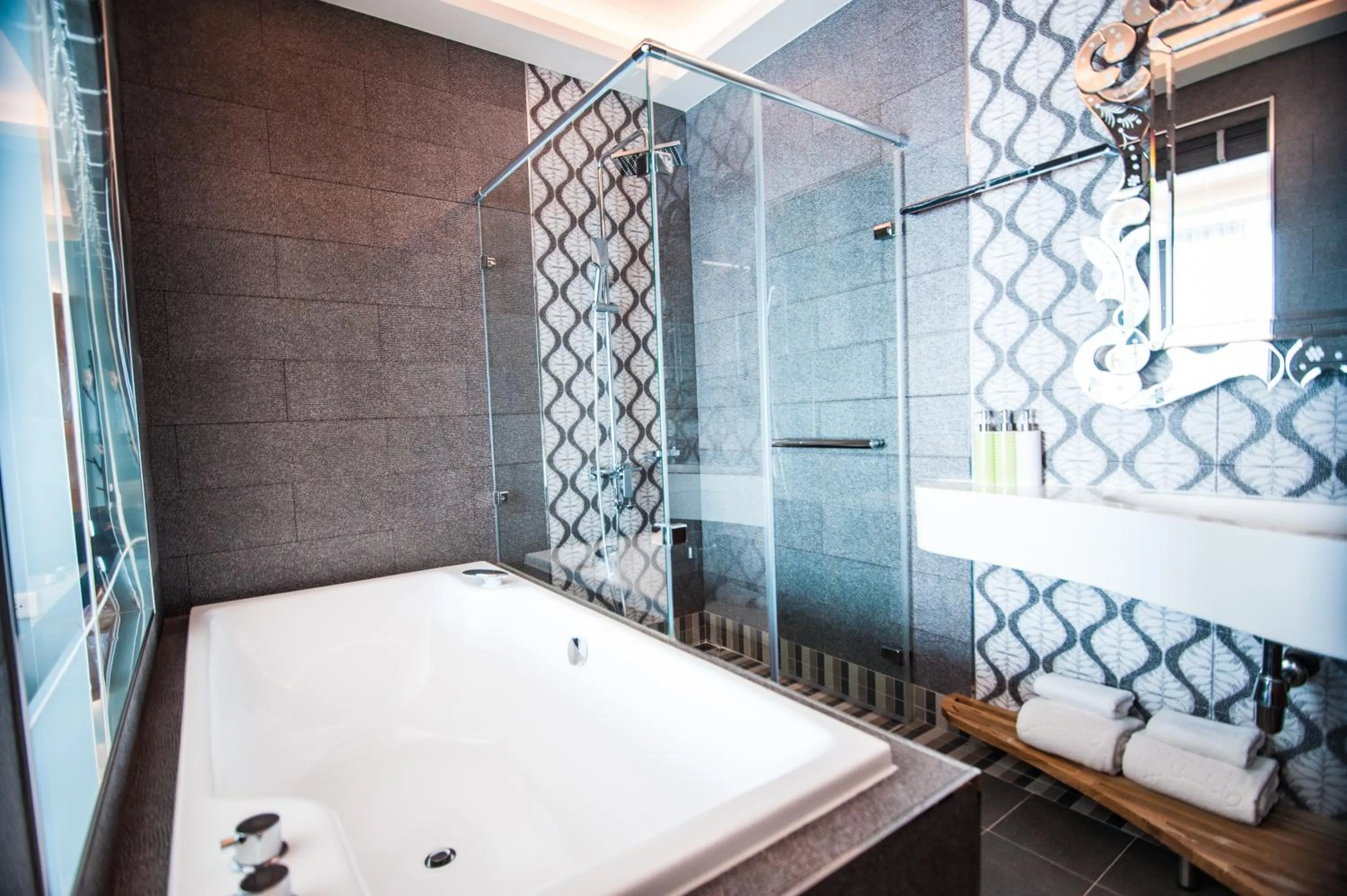 Shower in Dreamer Boutique Hotel