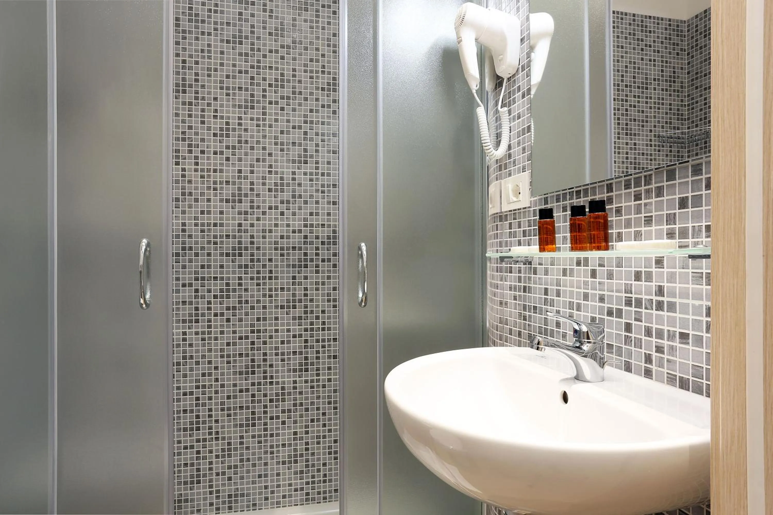 Bathroom in AdoraSuite 2