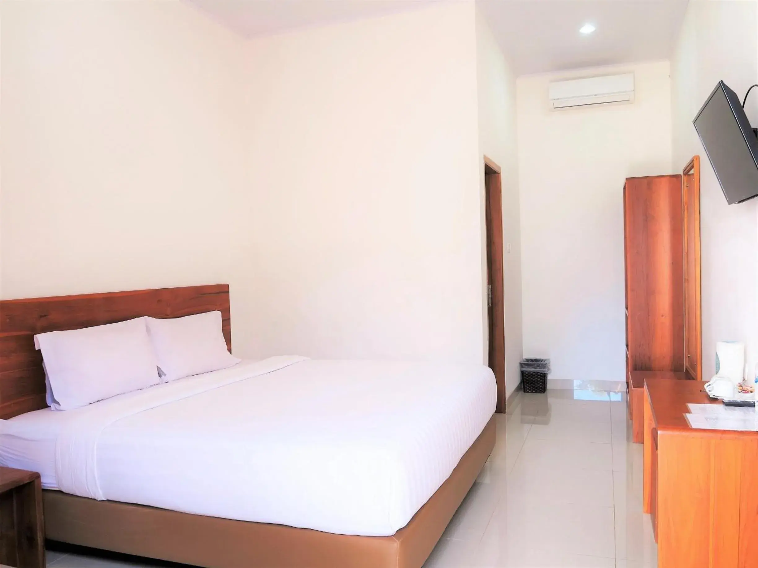 Bedroom in Tanto Hotel Bedroom in Tanto Hotel