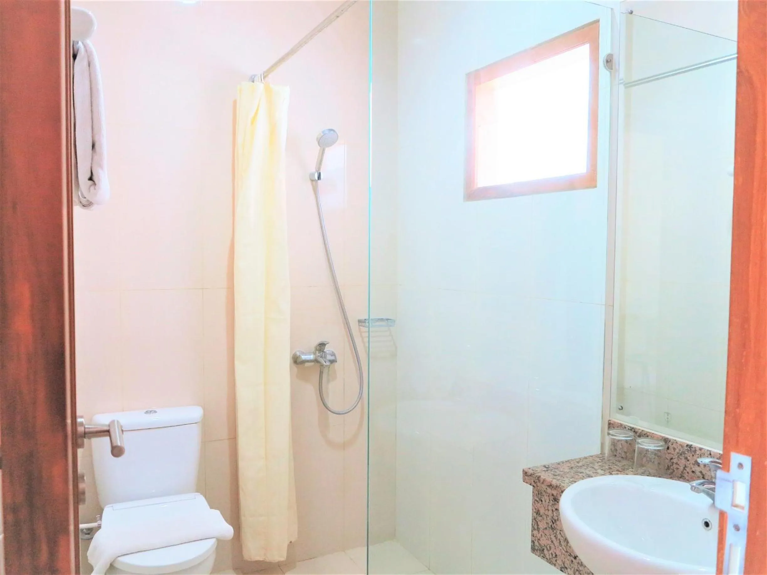 Bathroom in Tanto Hotel