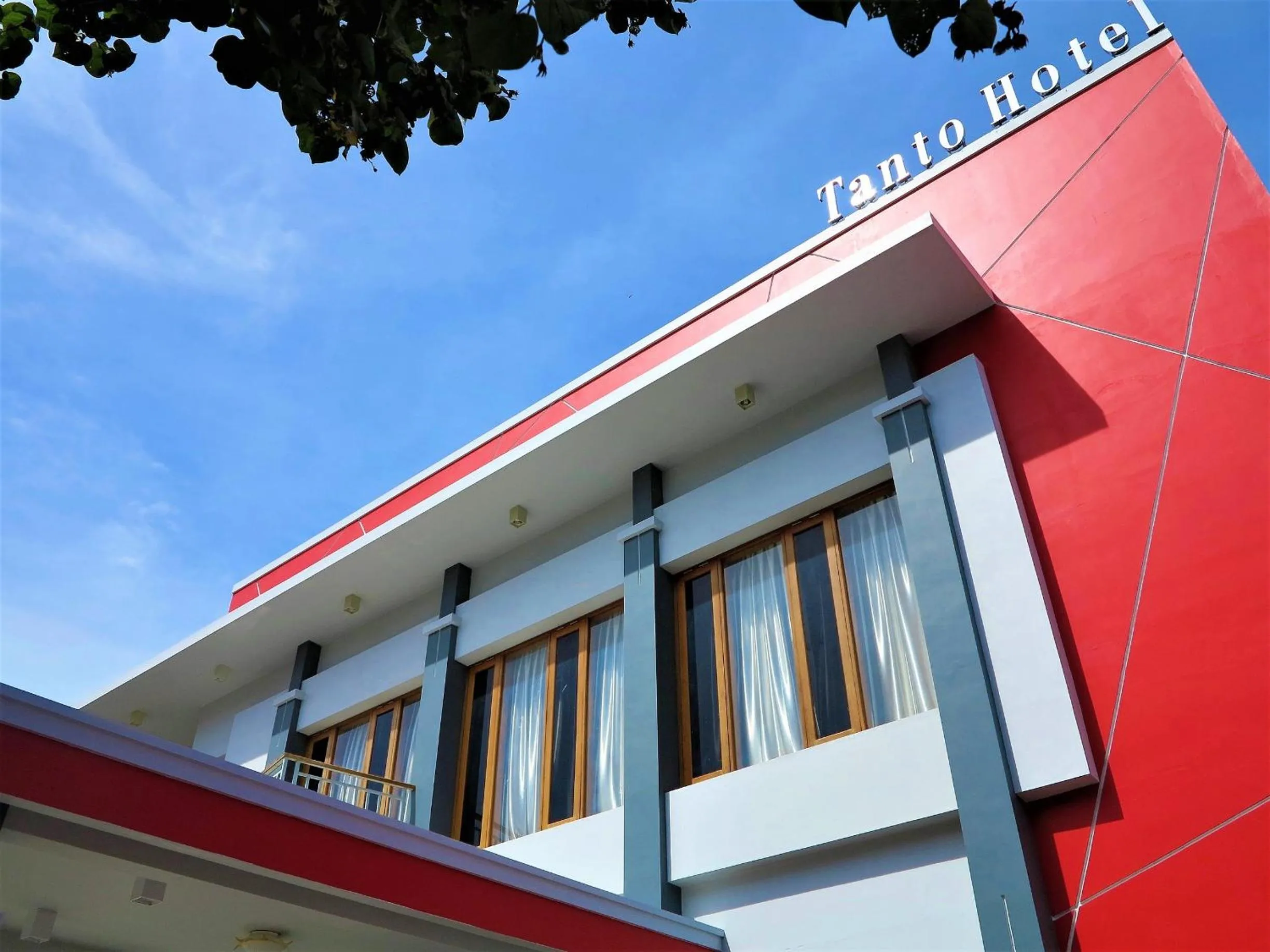 Property building in Tanto Hotel