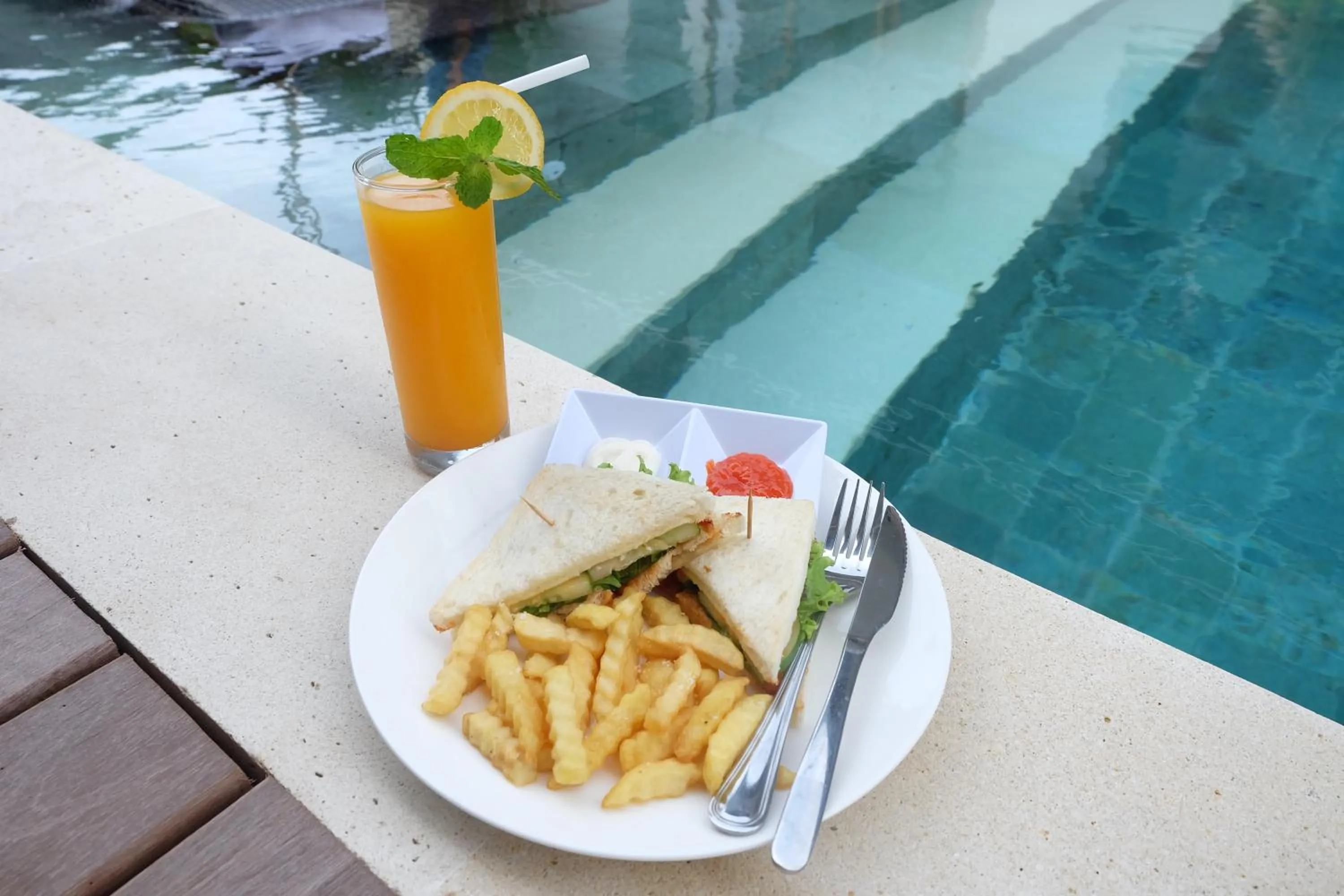 American breakfast in Mahana Living