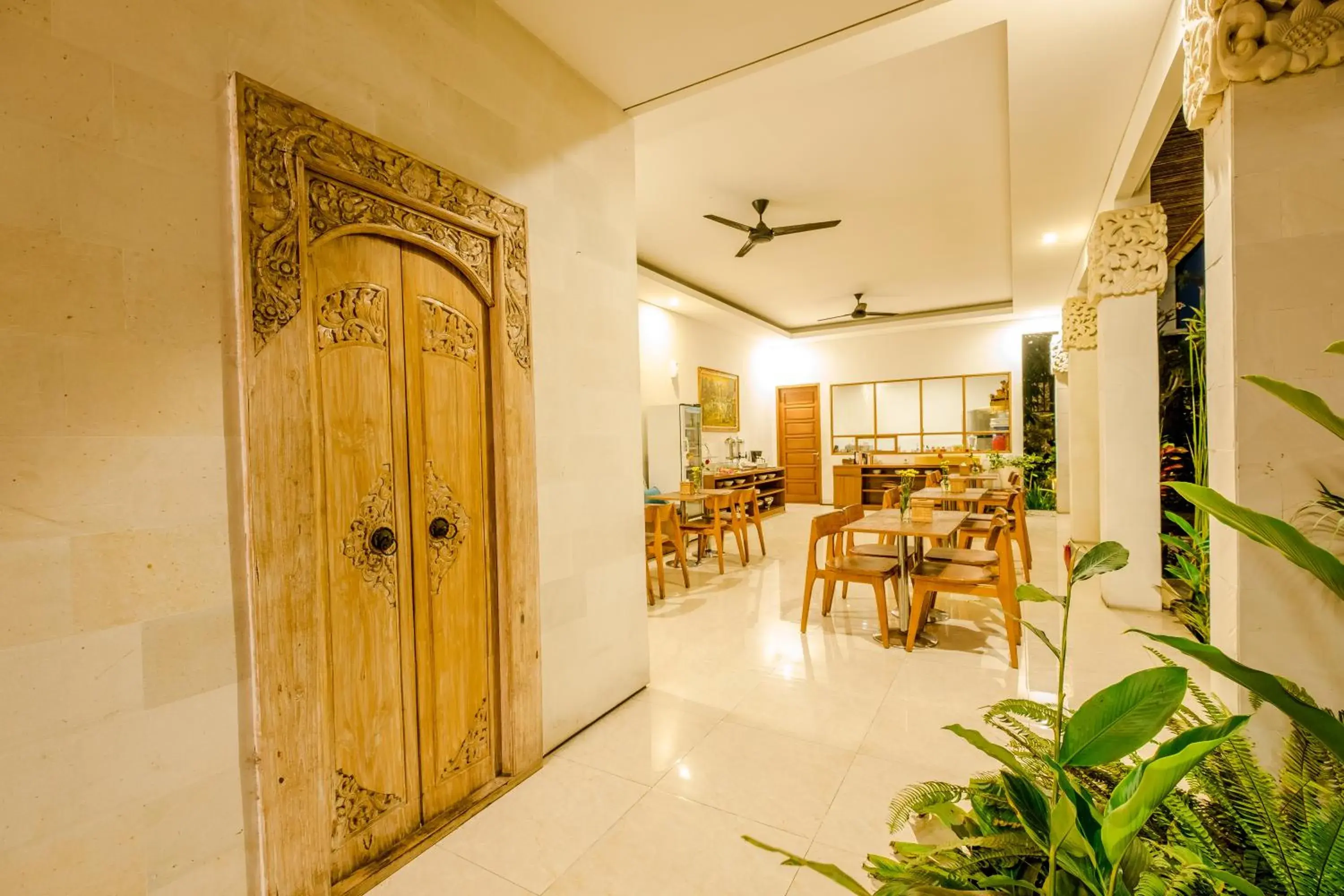 Restaurant/places to eat in Mahana Living Restaurant/places to eat in Mahana Living