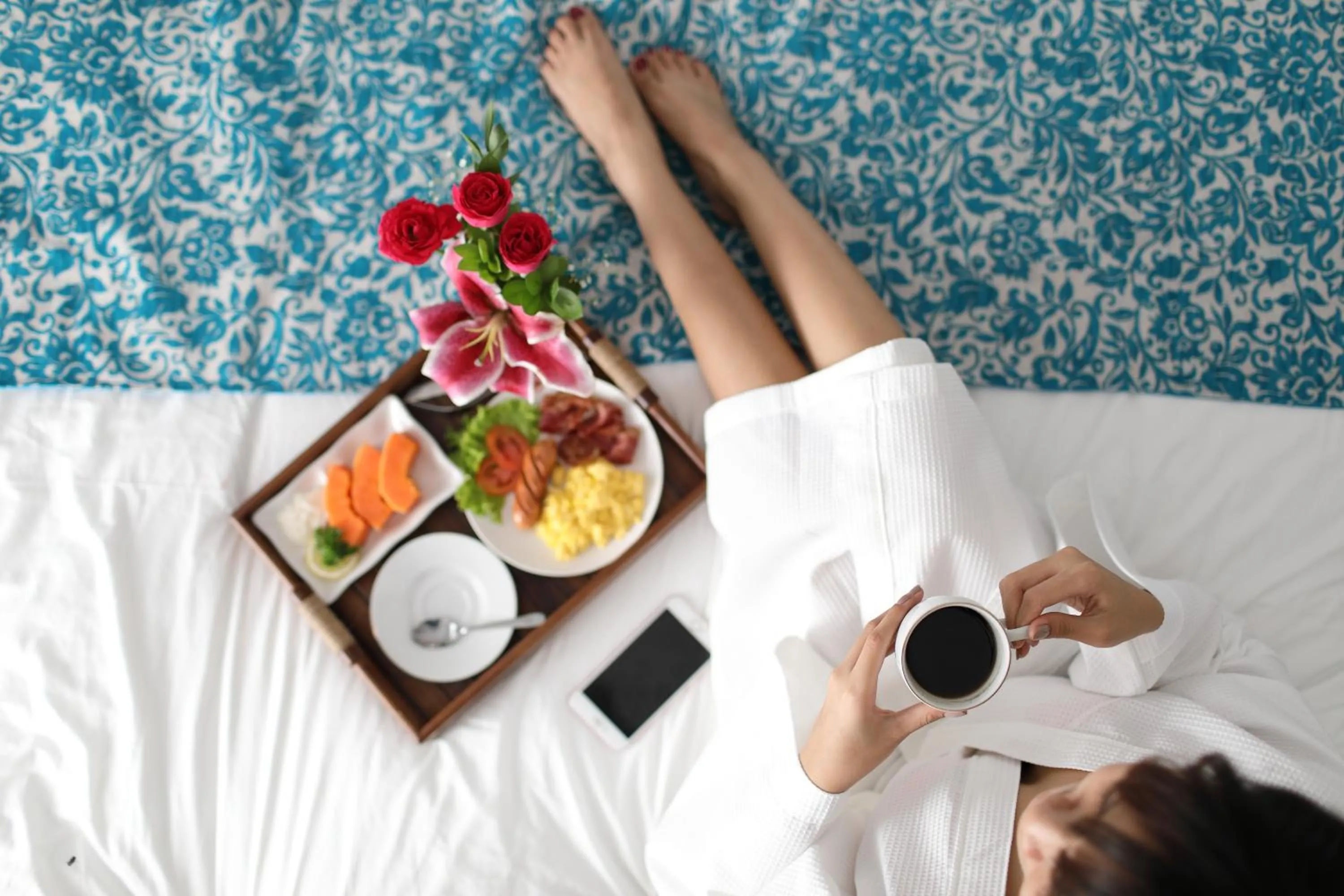 Bedroom, Bed in Mahana Living